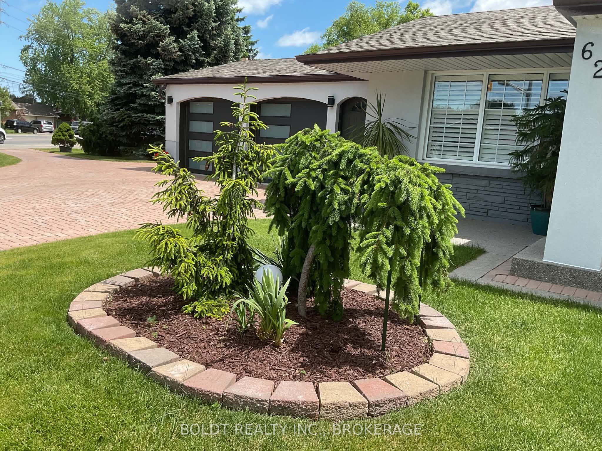 628 Vine Street Property Photo 4