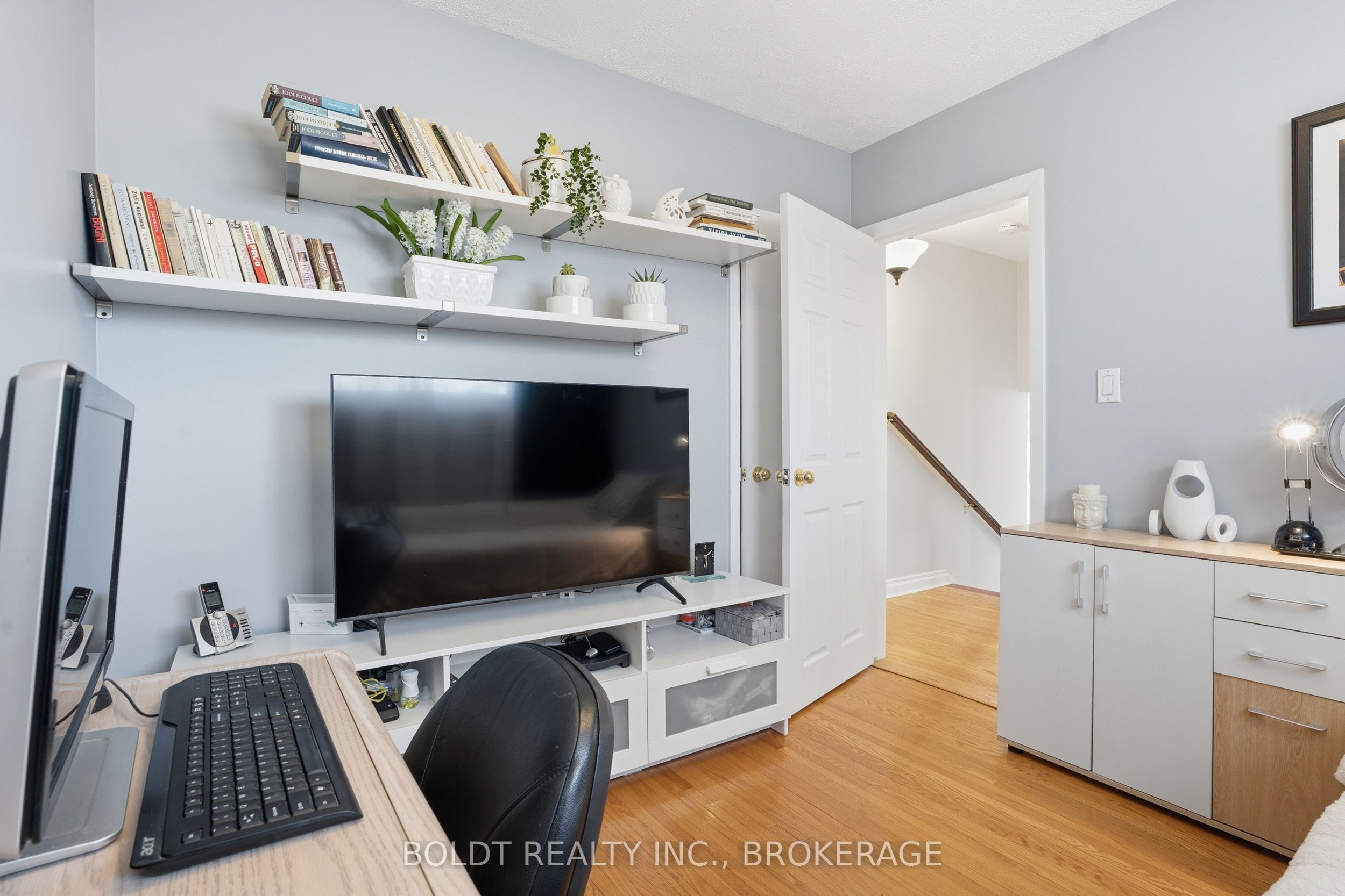 628 Vine Street Property Photo 23