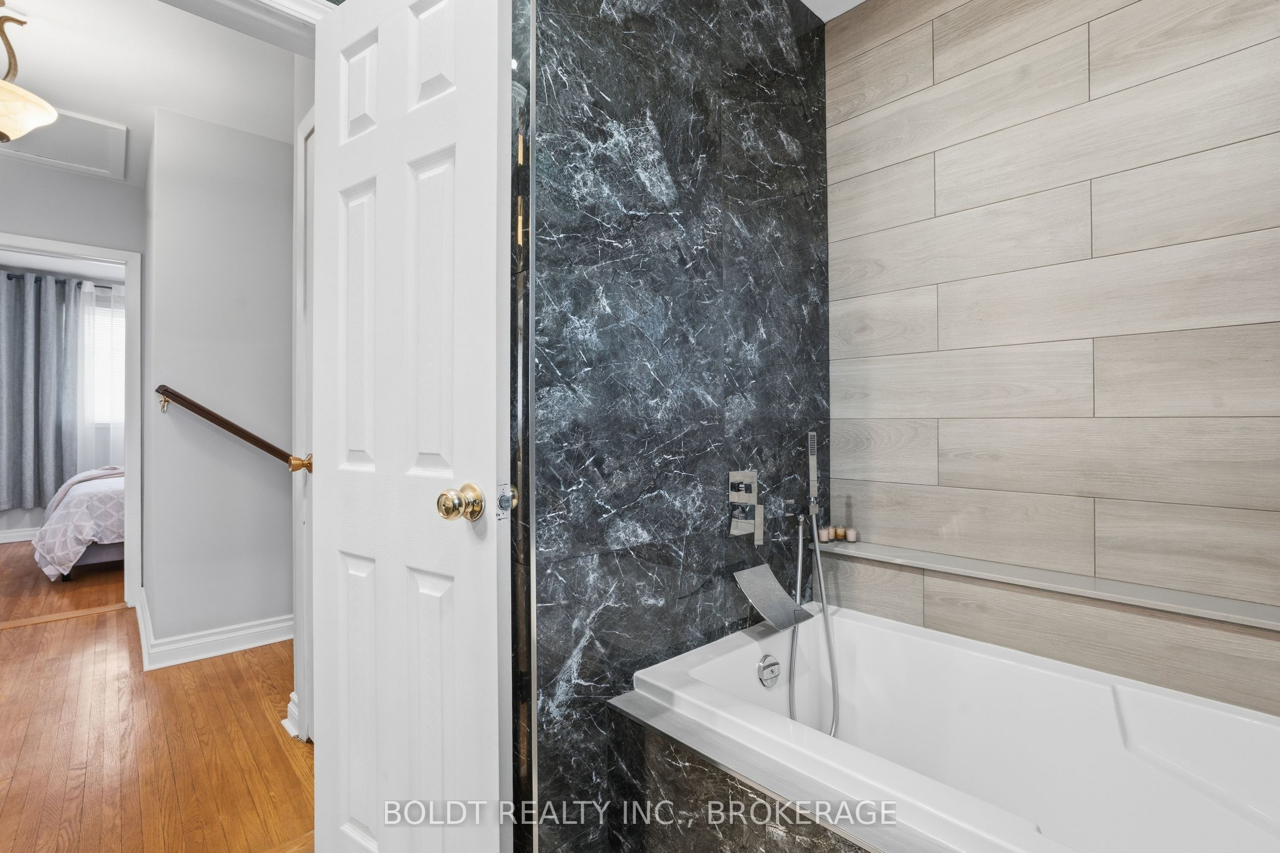 628 Vine Street Property Photo 29