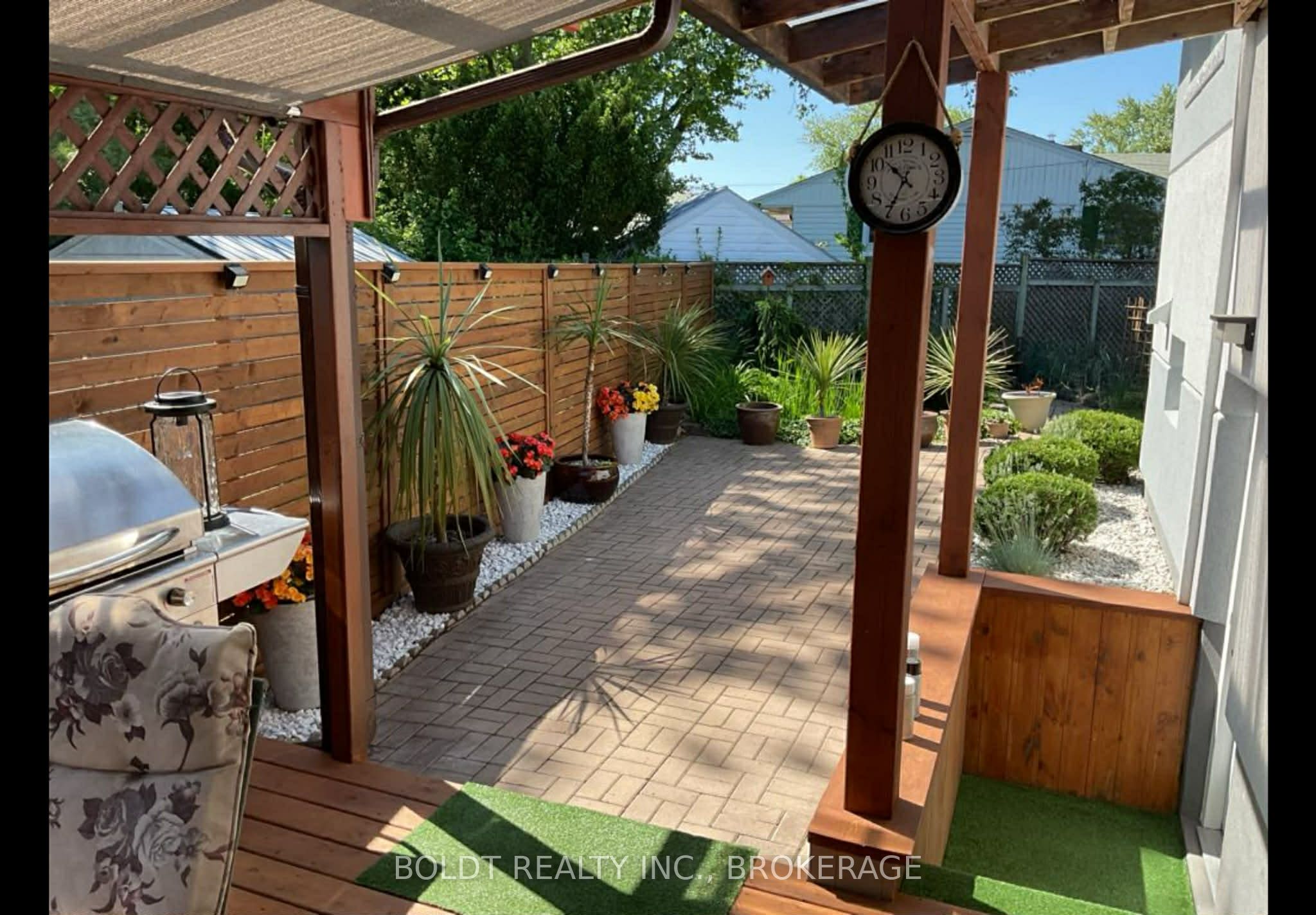 628 Vine Street Property Photo 38
