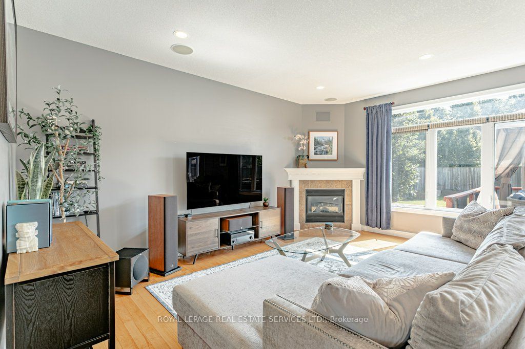 560 Lakeview Drive Property Photo 8