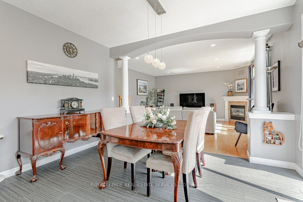 560 Lakeview Drive Property Photo 10