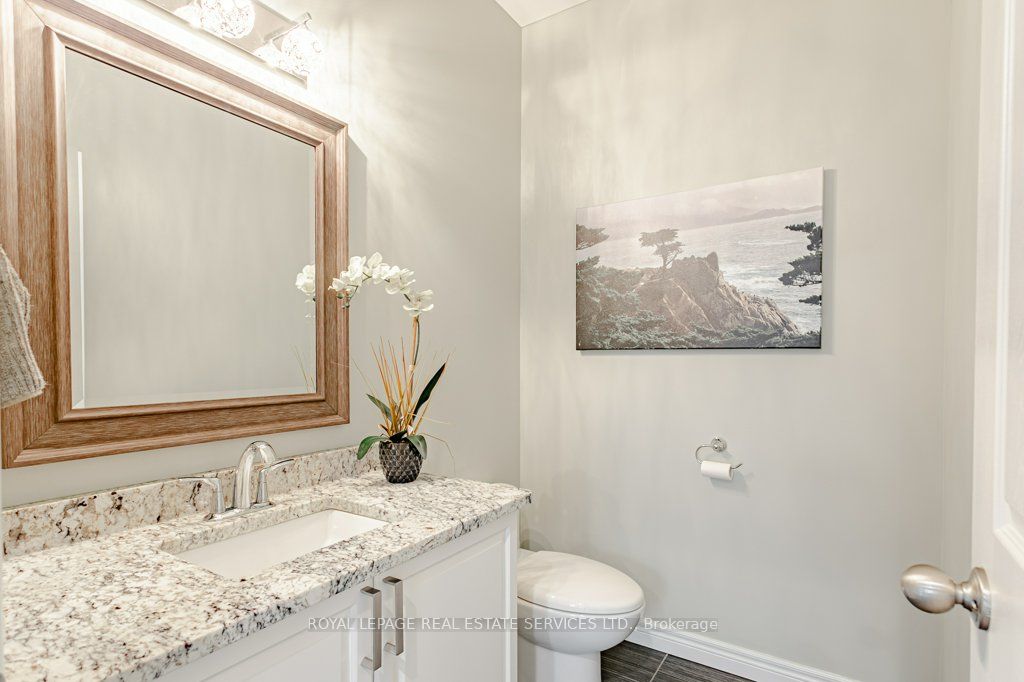 560 Lakeview Drive Property Photo 19