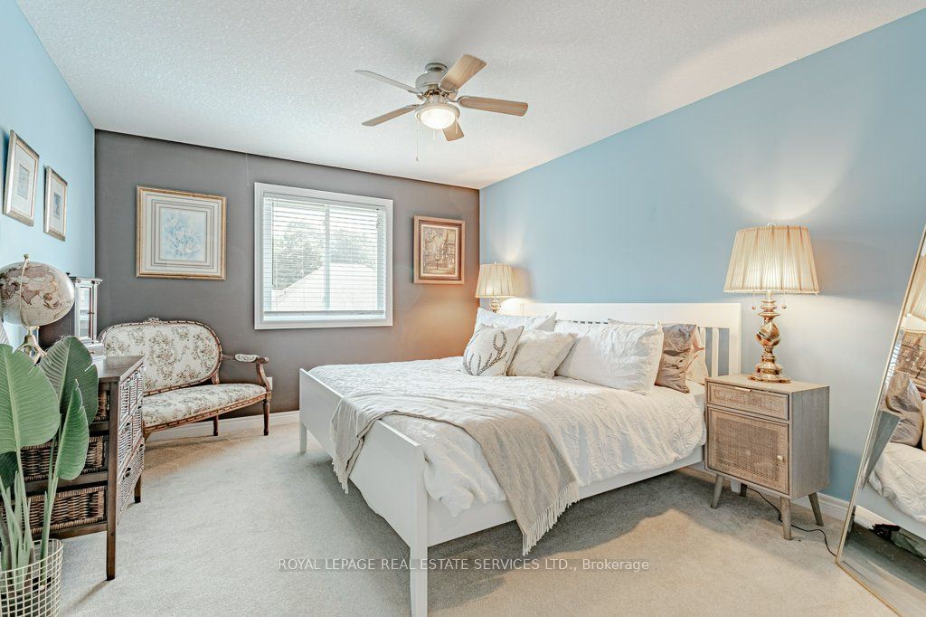 560 Lakeview Drive Property Photo 31