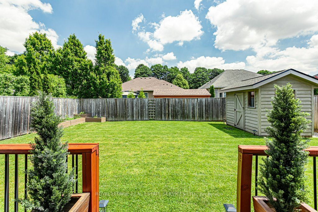 560 Lakeview Drive Property Photo 41
