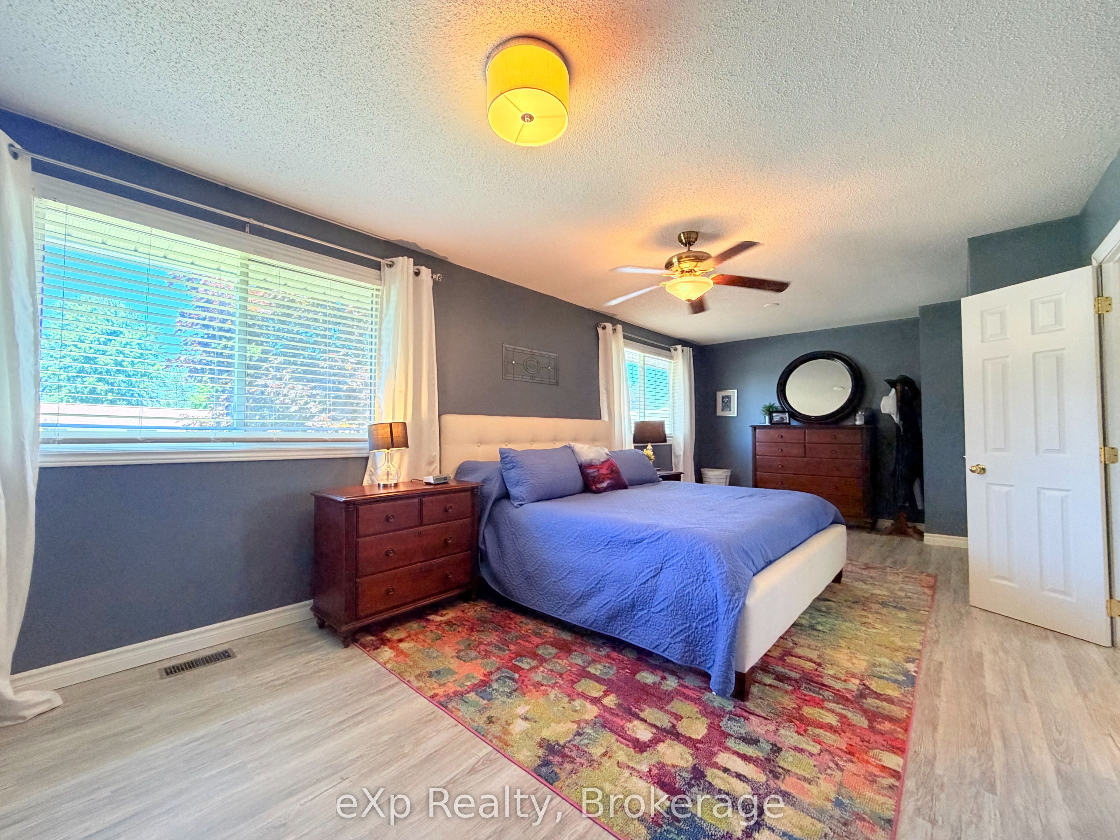 160 Westfall Crescent Property Photo 8