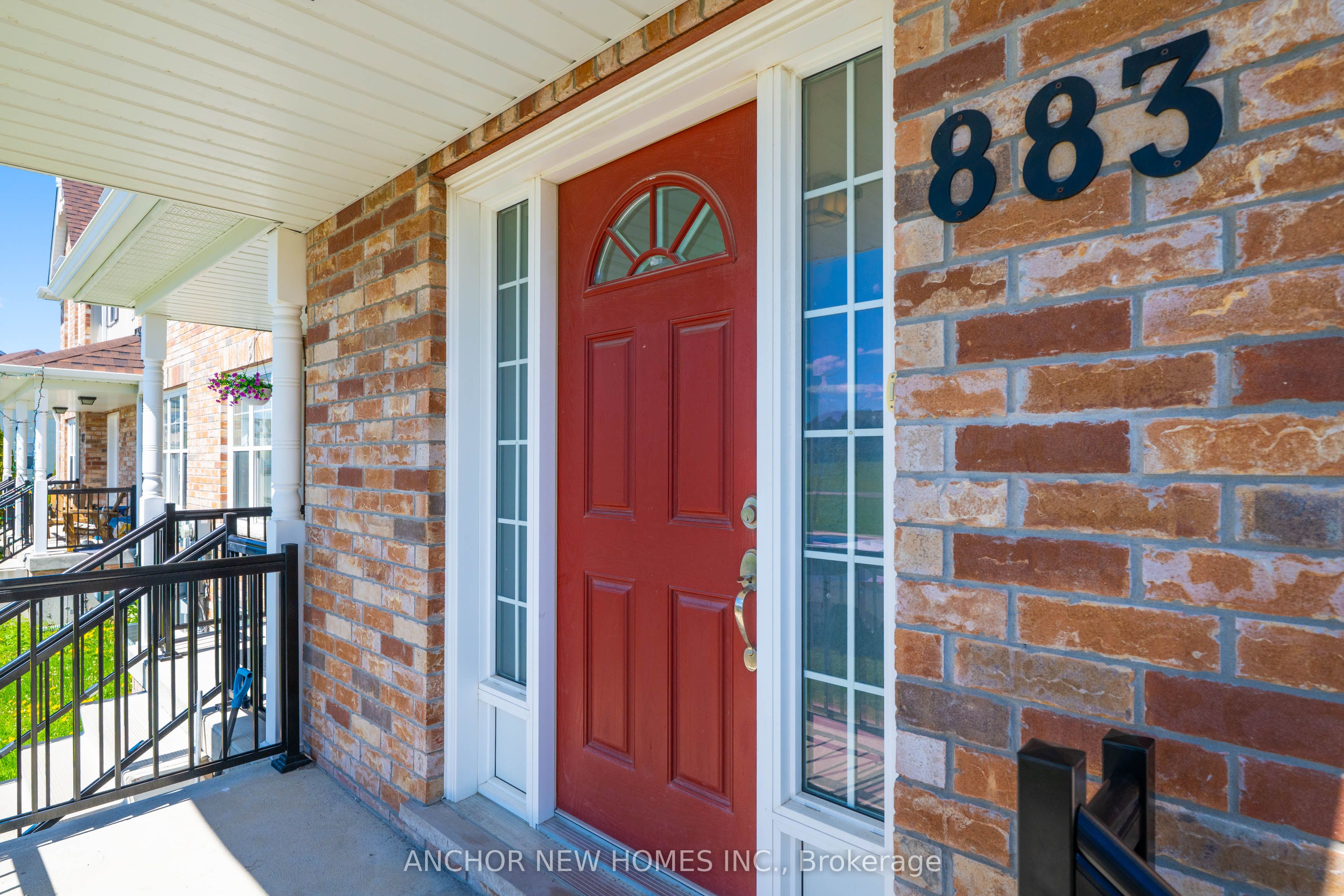 883 Broadway Boulevard Property Photo 3
