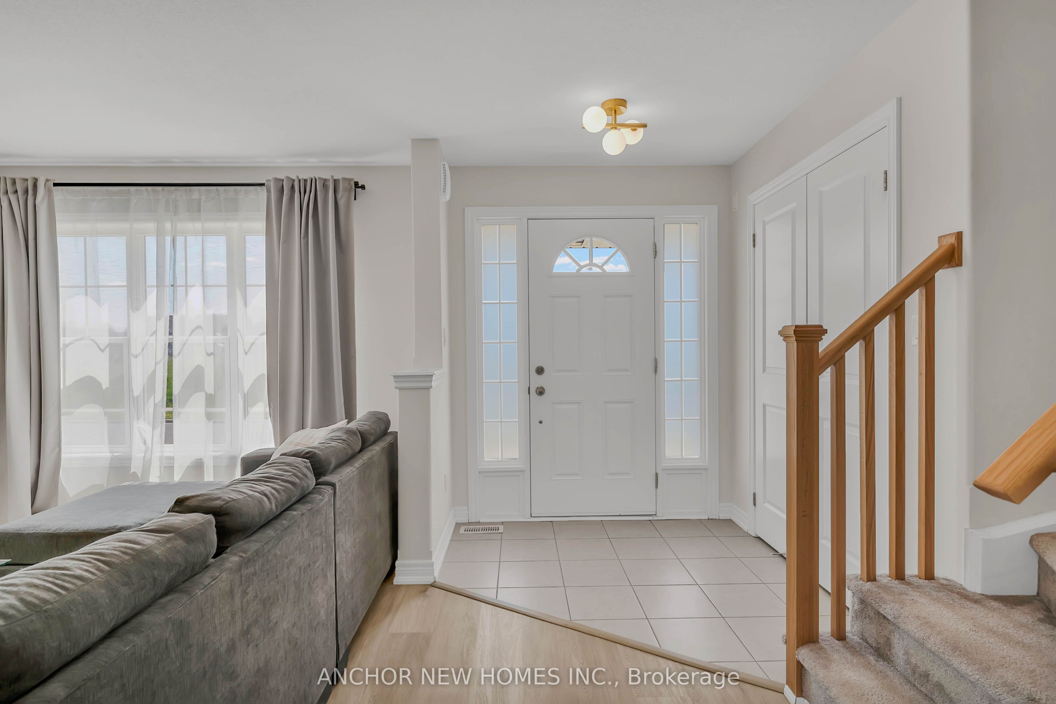 883 Broadway Boulevard Property Photo 4