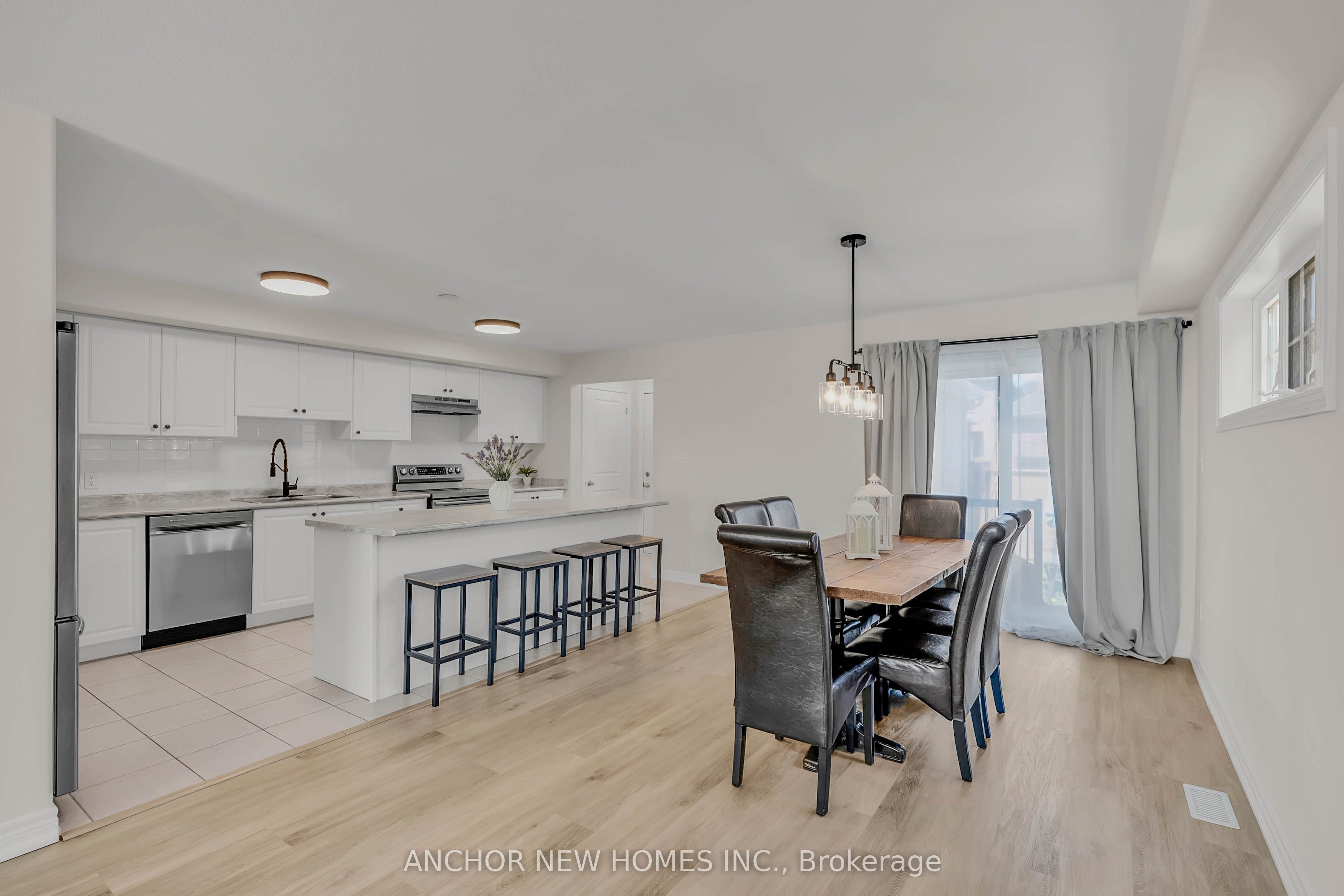 883 Broadway Boulevard Property Photo 9