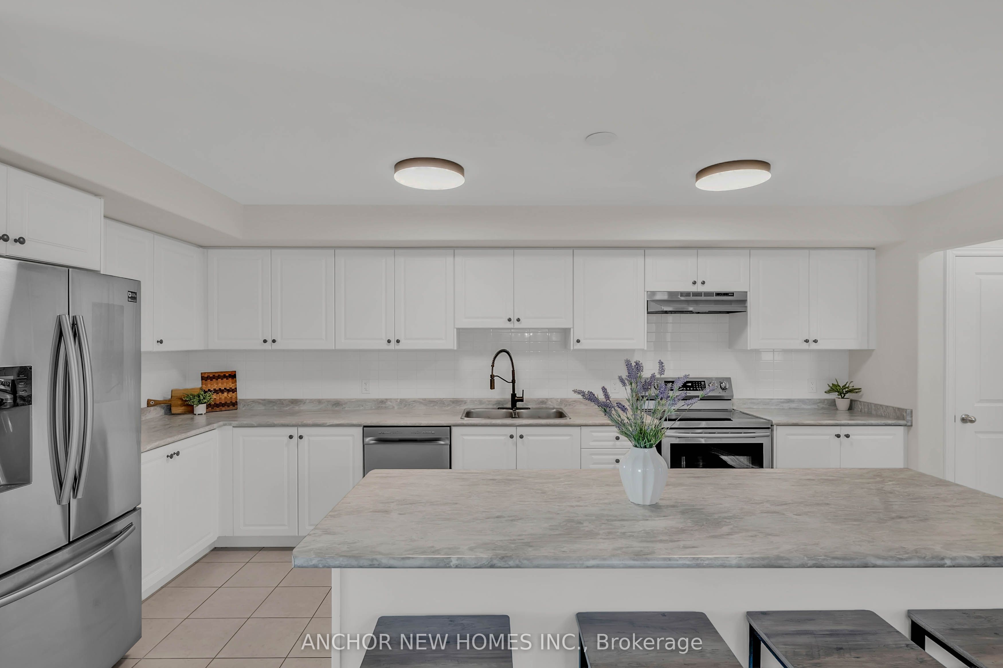 883 Broadway Boulevard Property Photo 12