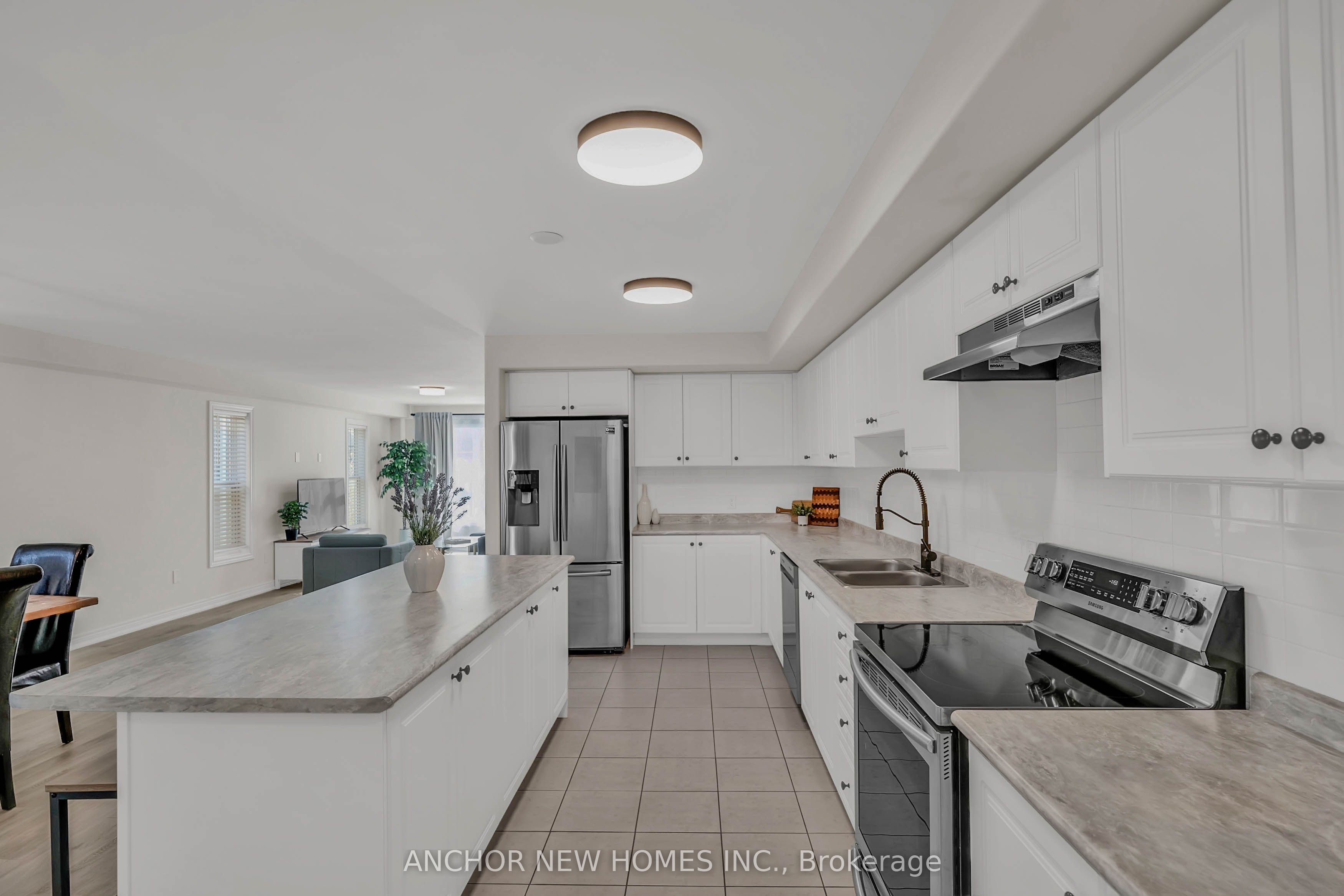 883 Broadway Boulevard Property Photo 14