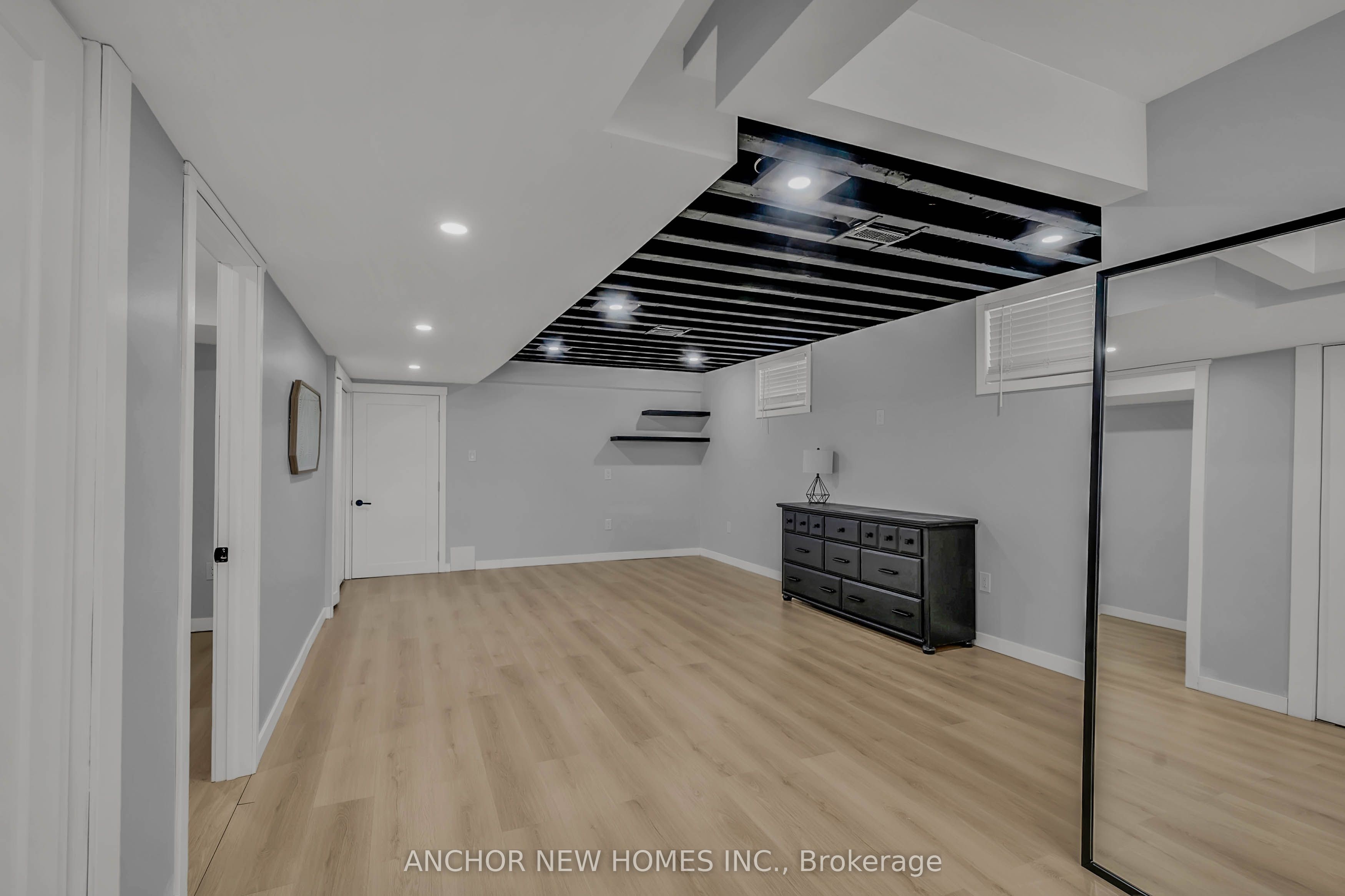 883 Broadway Boulevard Property Photo 32