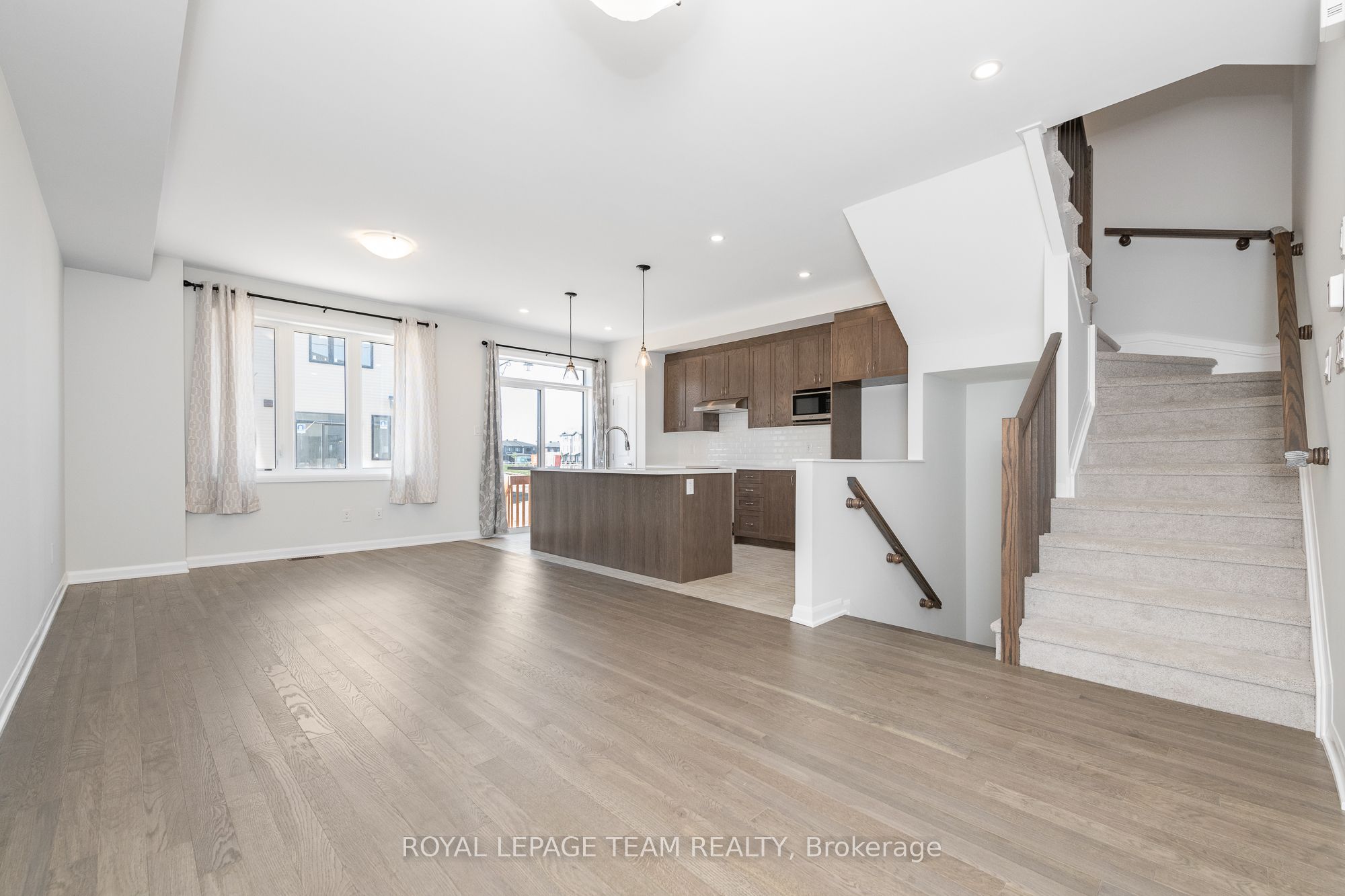 719 Doneraile Walk Property Photo 10