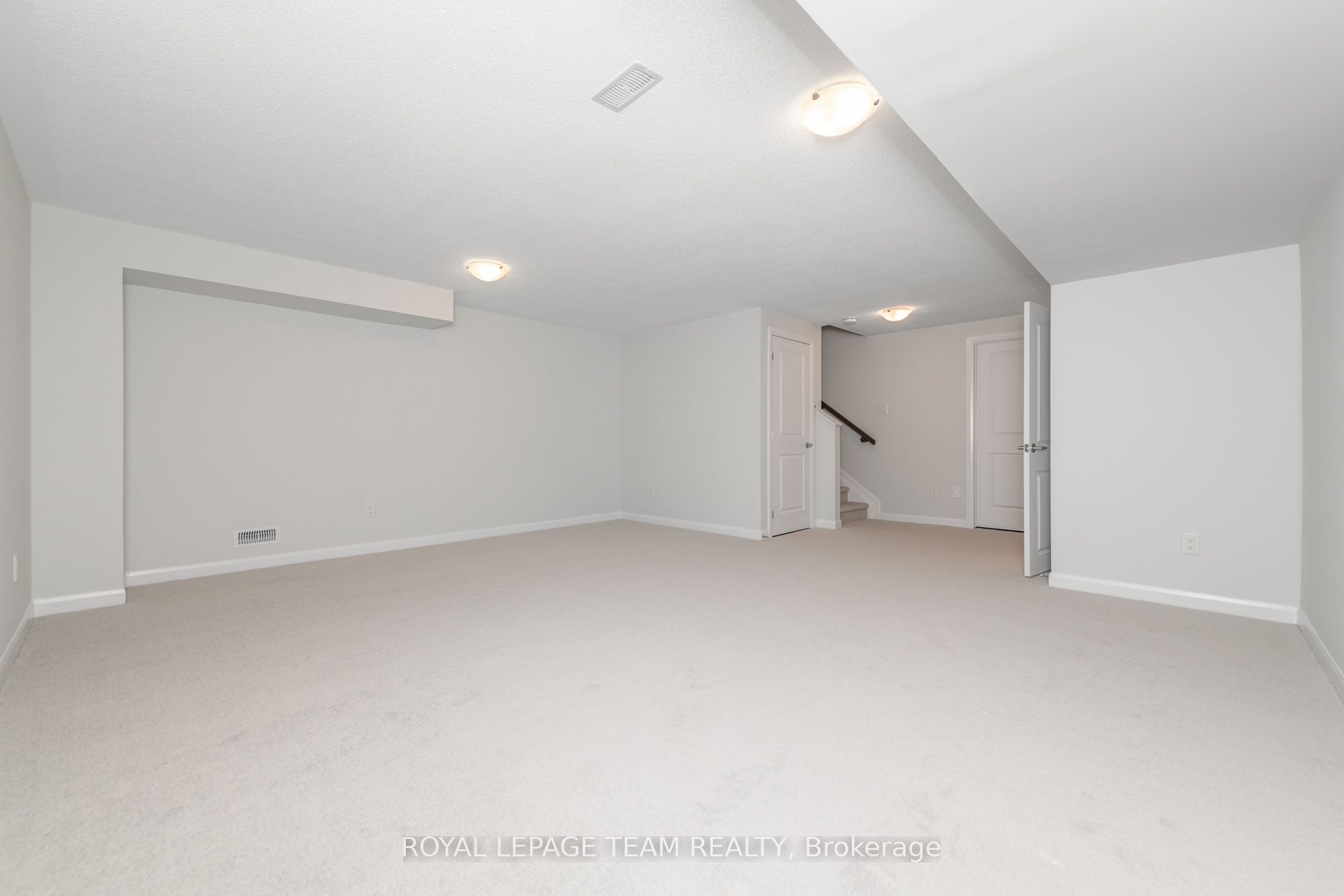 719 Doneraile Walk Property Photo 18
