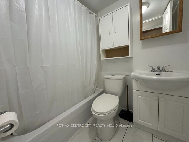 2189 Dundas Street E 59 Property Photo 14