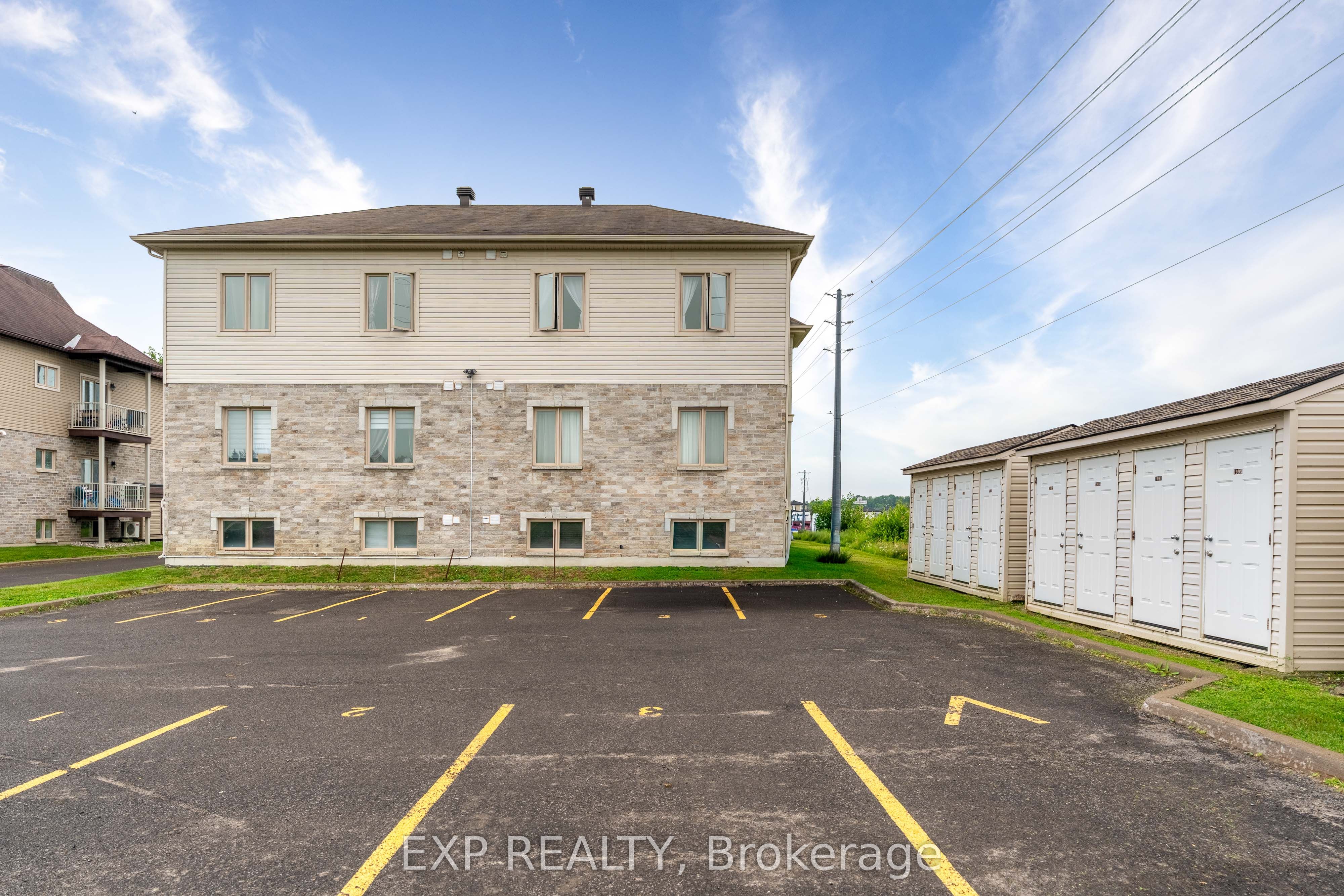 203 Bourdeau Boulevard 3 Property Photo 4