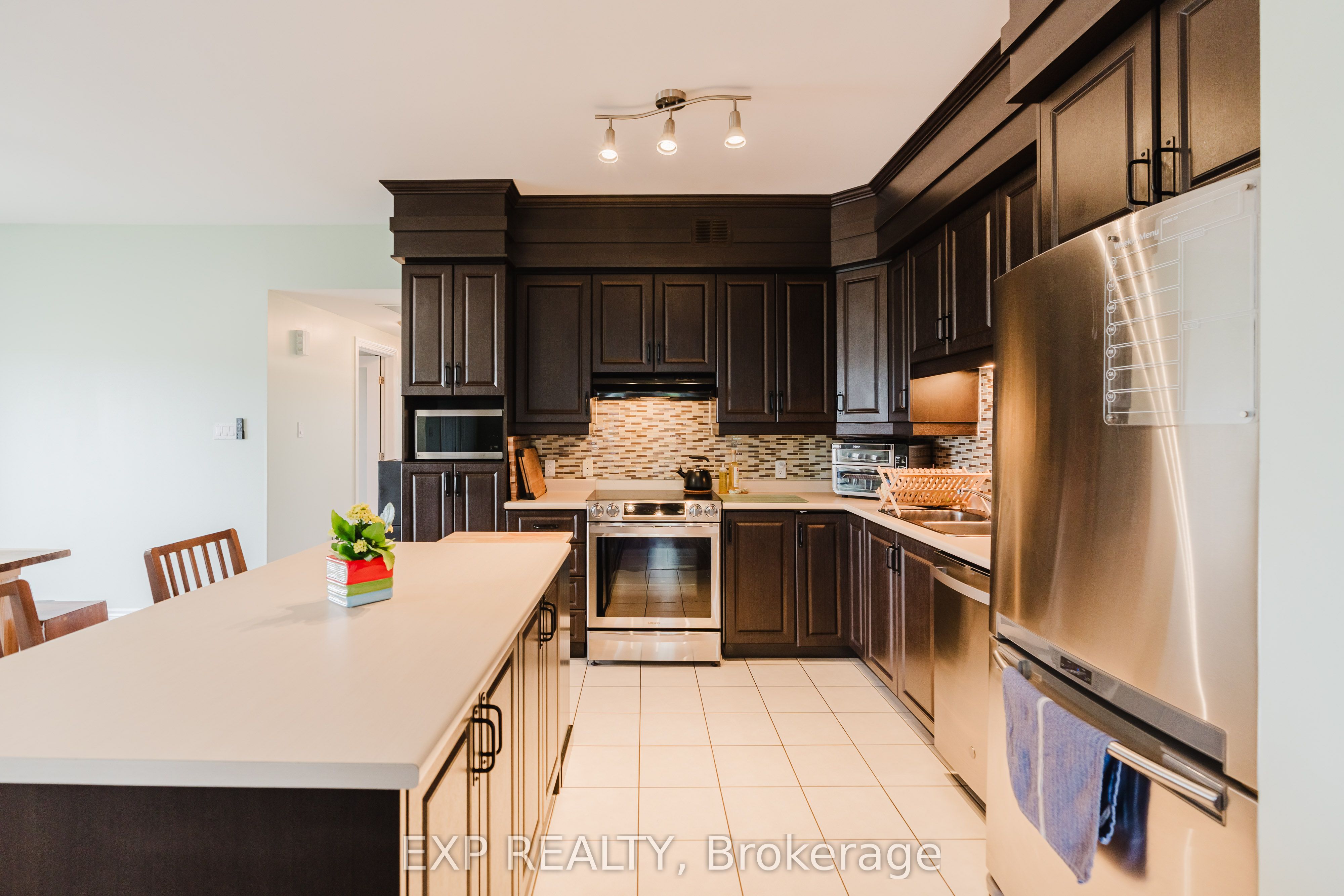 203 Bourdeau Boulevard 3 Property Photo 8