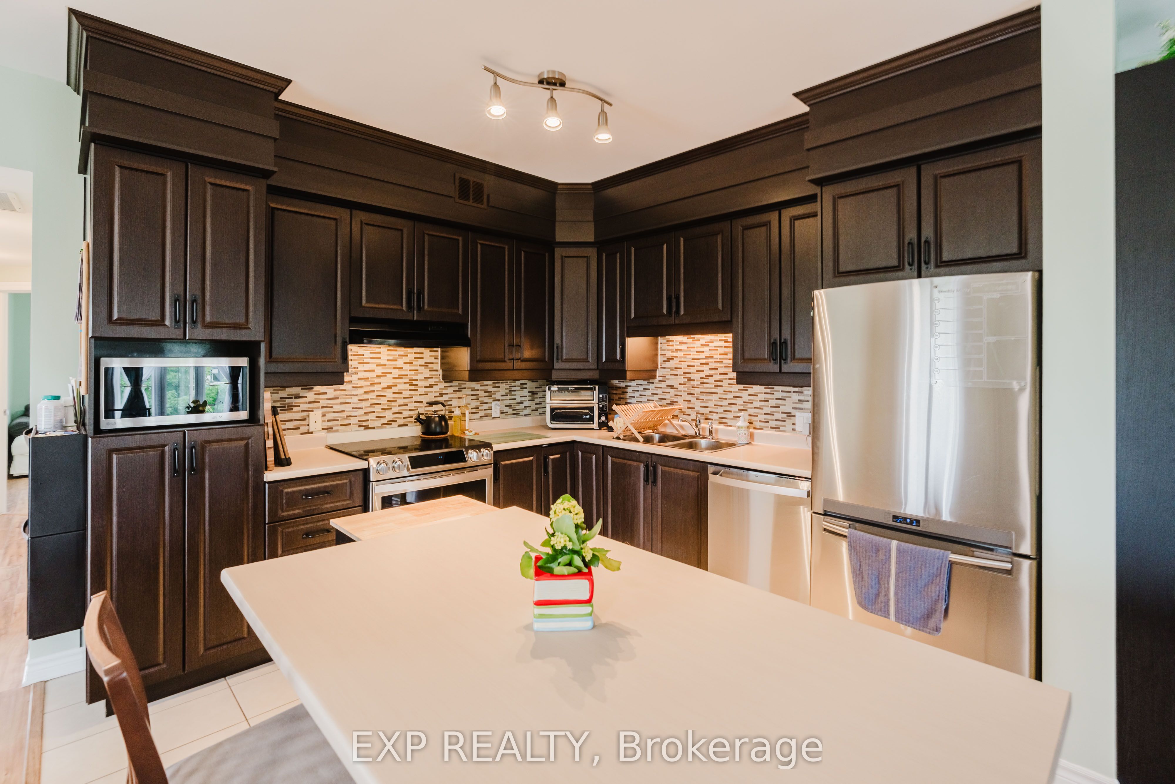 203 Bourdeau Boulevard 3 Property Photo 9