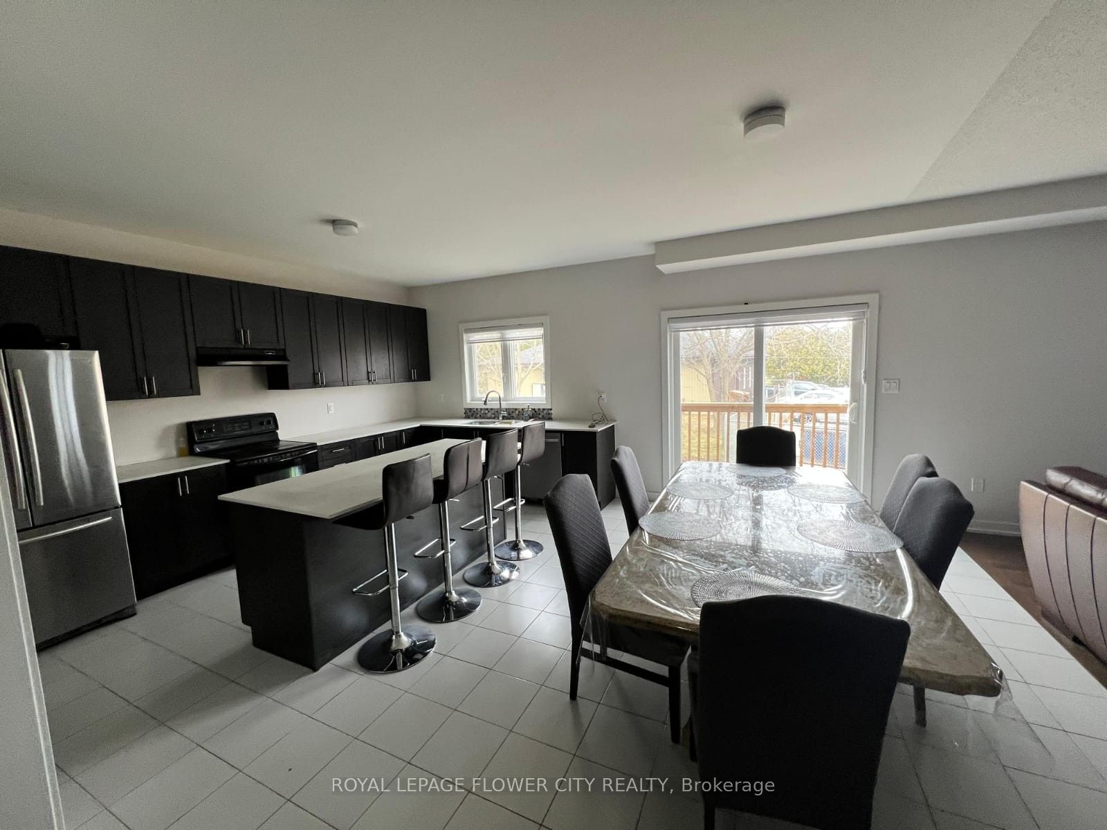 31 Tulip Crescent Property Photo 8