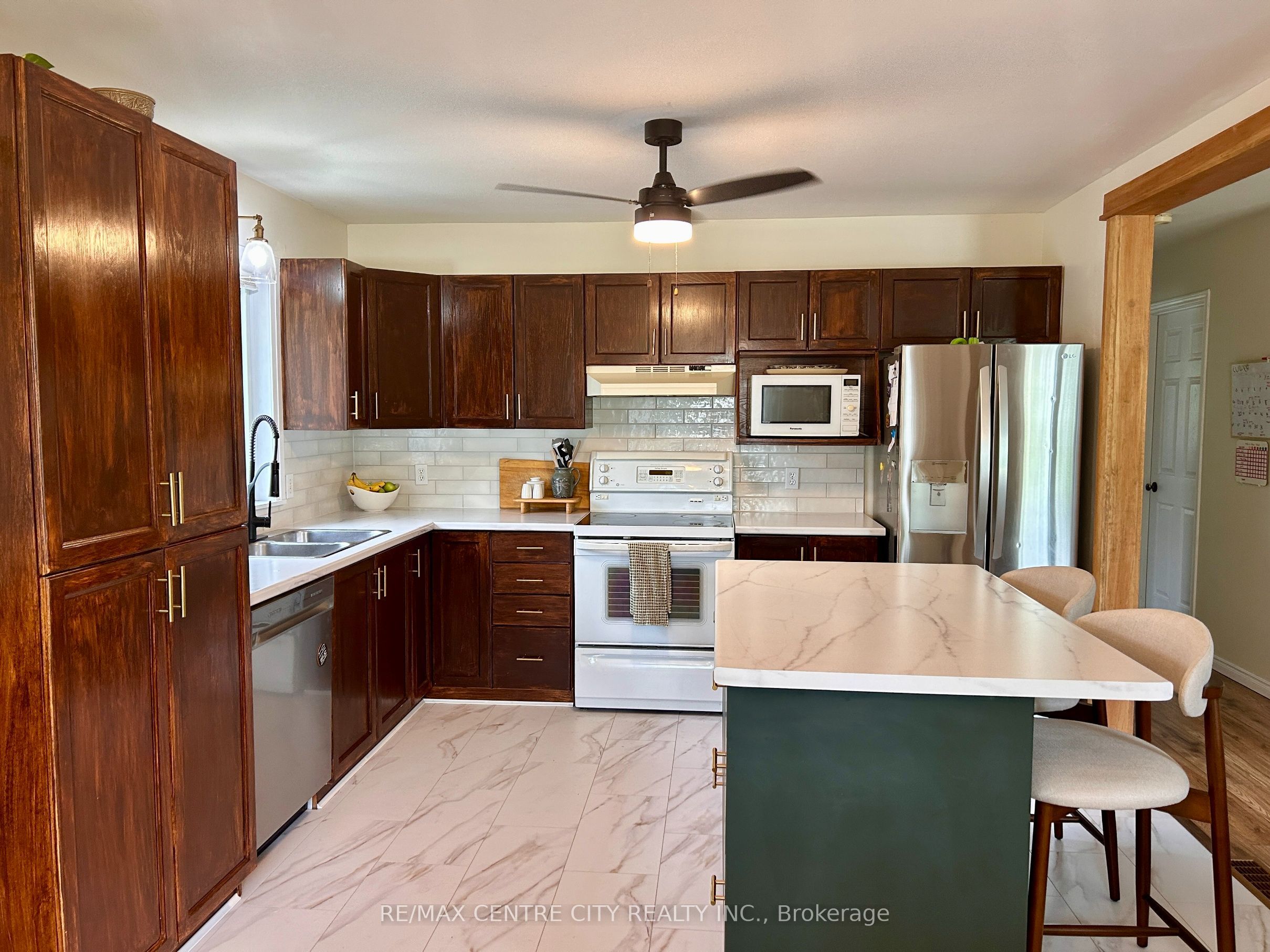 78 Chittim Road Property Photo 8