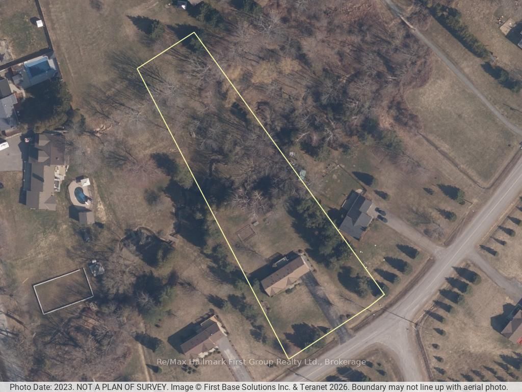 130 St. Andrews Drive Property Photo 3