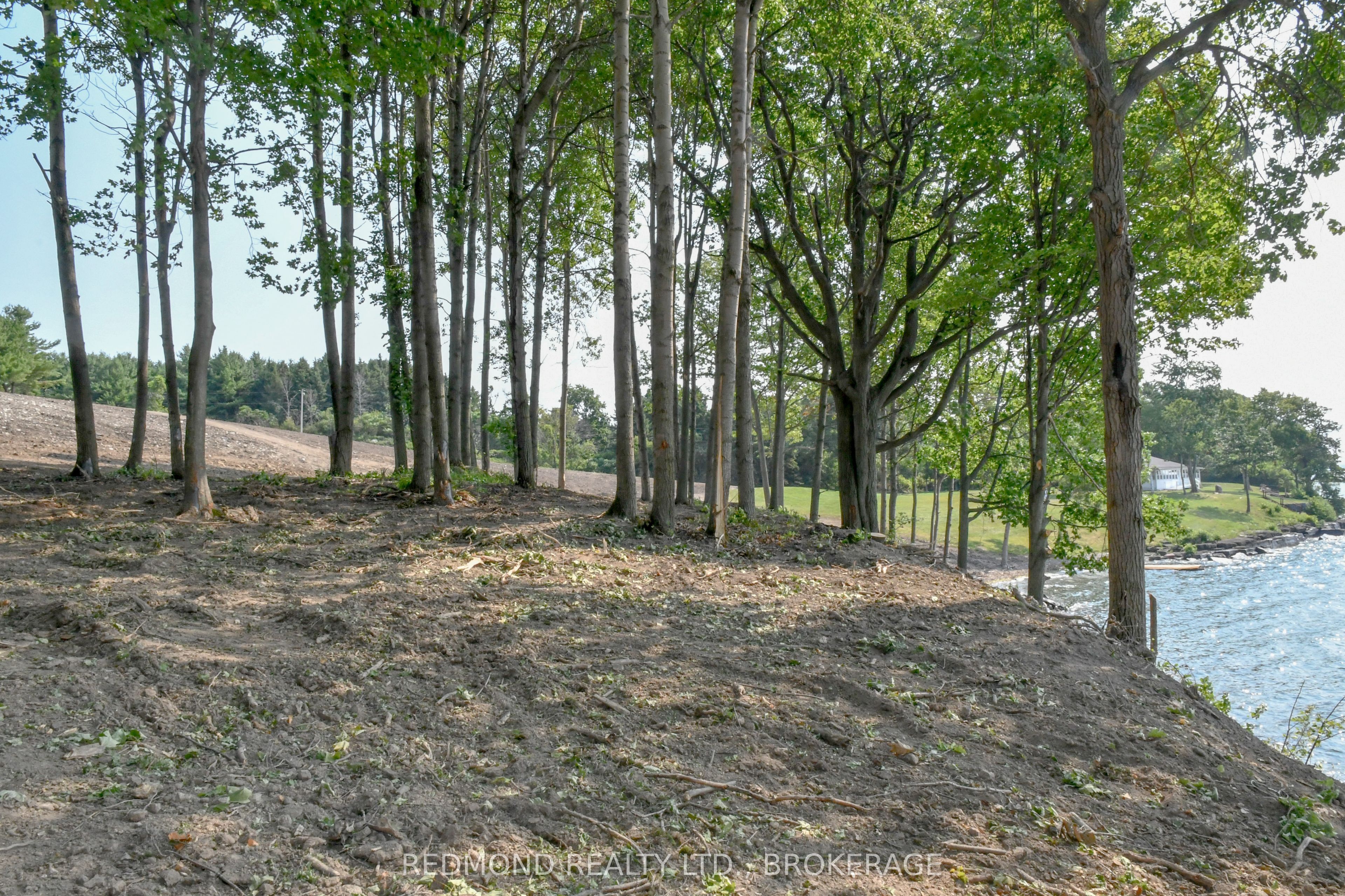 1686 Howe Island Drive Property Photo 11