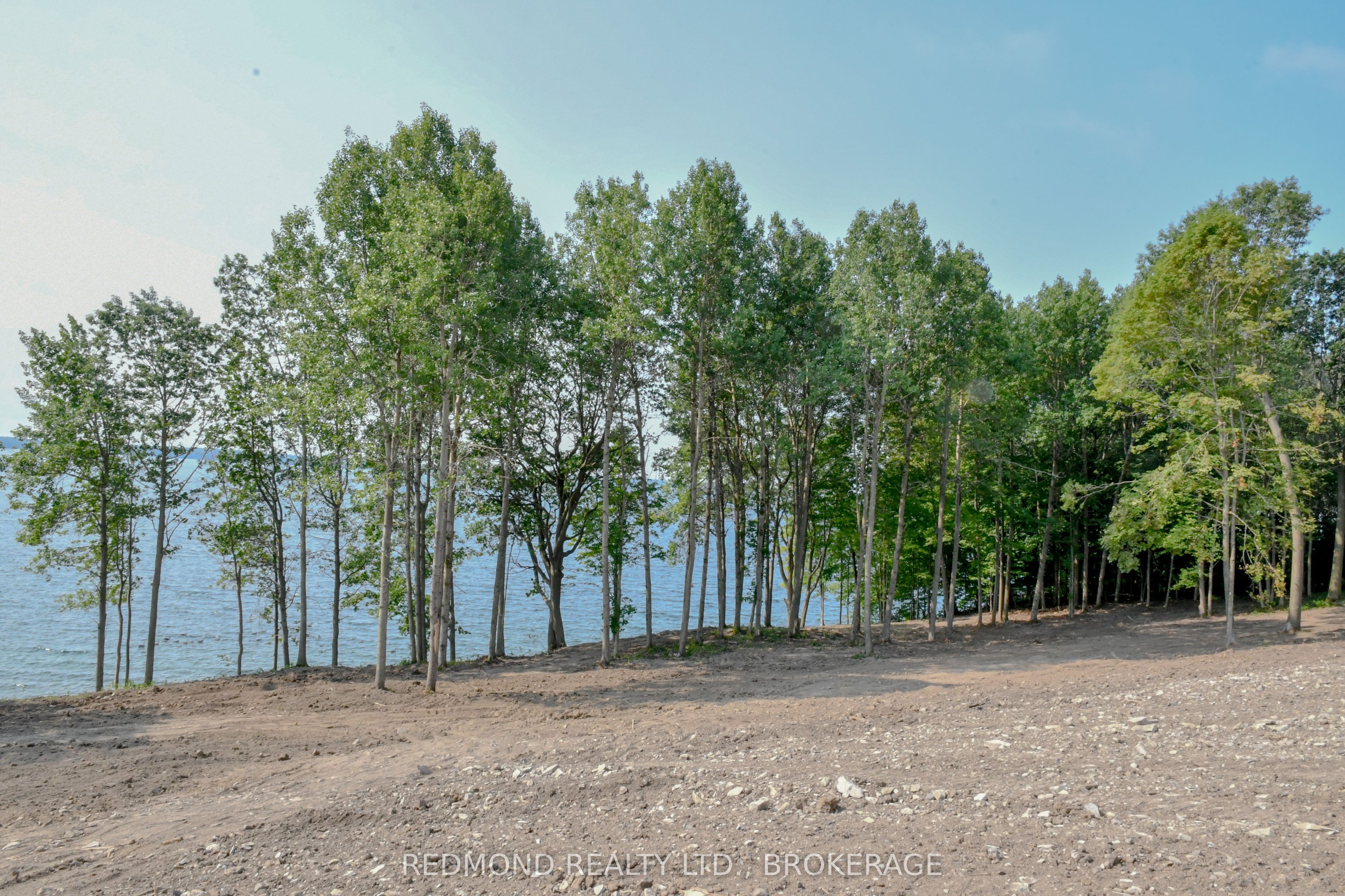1686 Howe Island Drive Property Photo 14