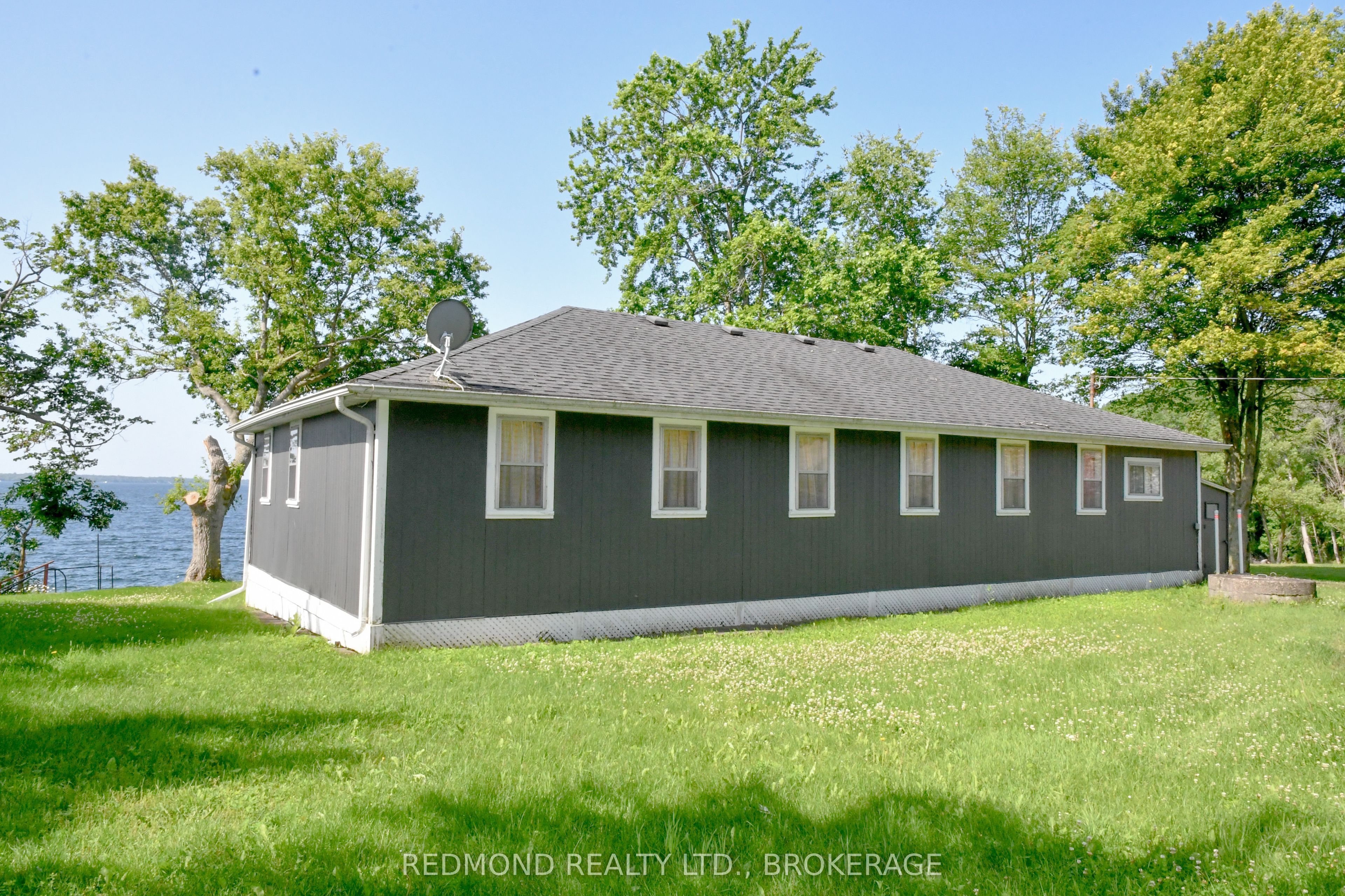 1686 Howe Island Drive Property Photo 28