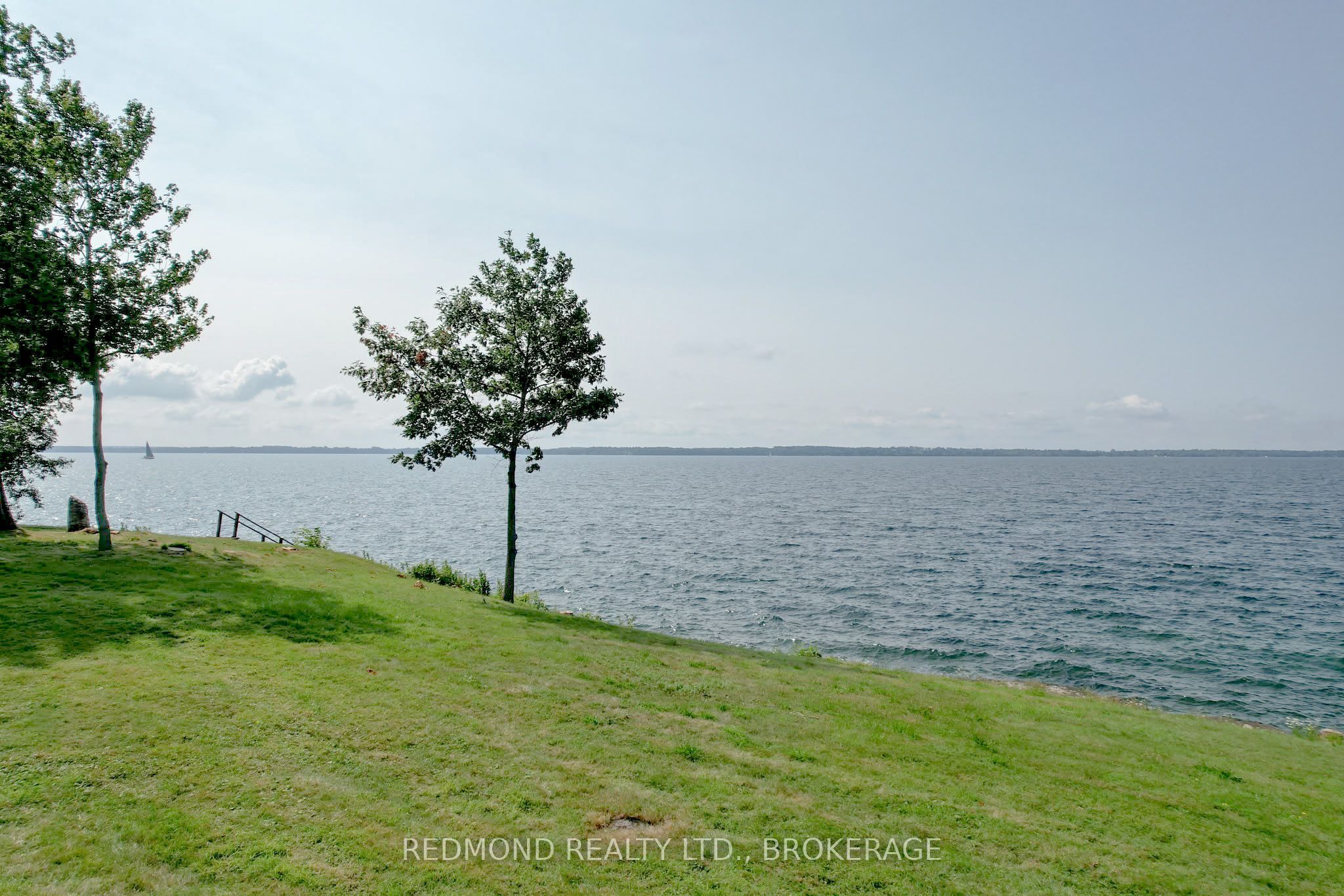 1686 Howe Island Drive Property Photo 32