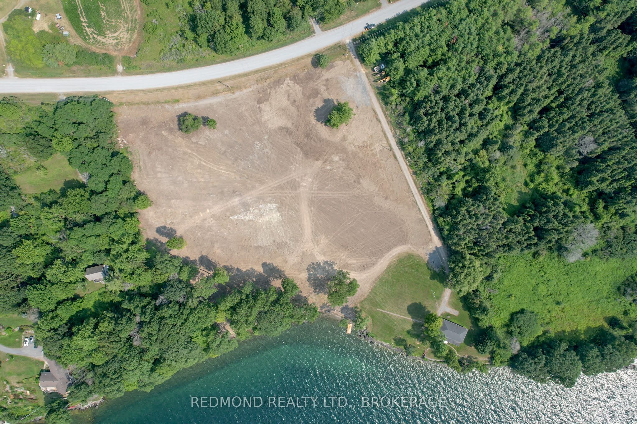 1686 Howe Island Drive Property Photo 37