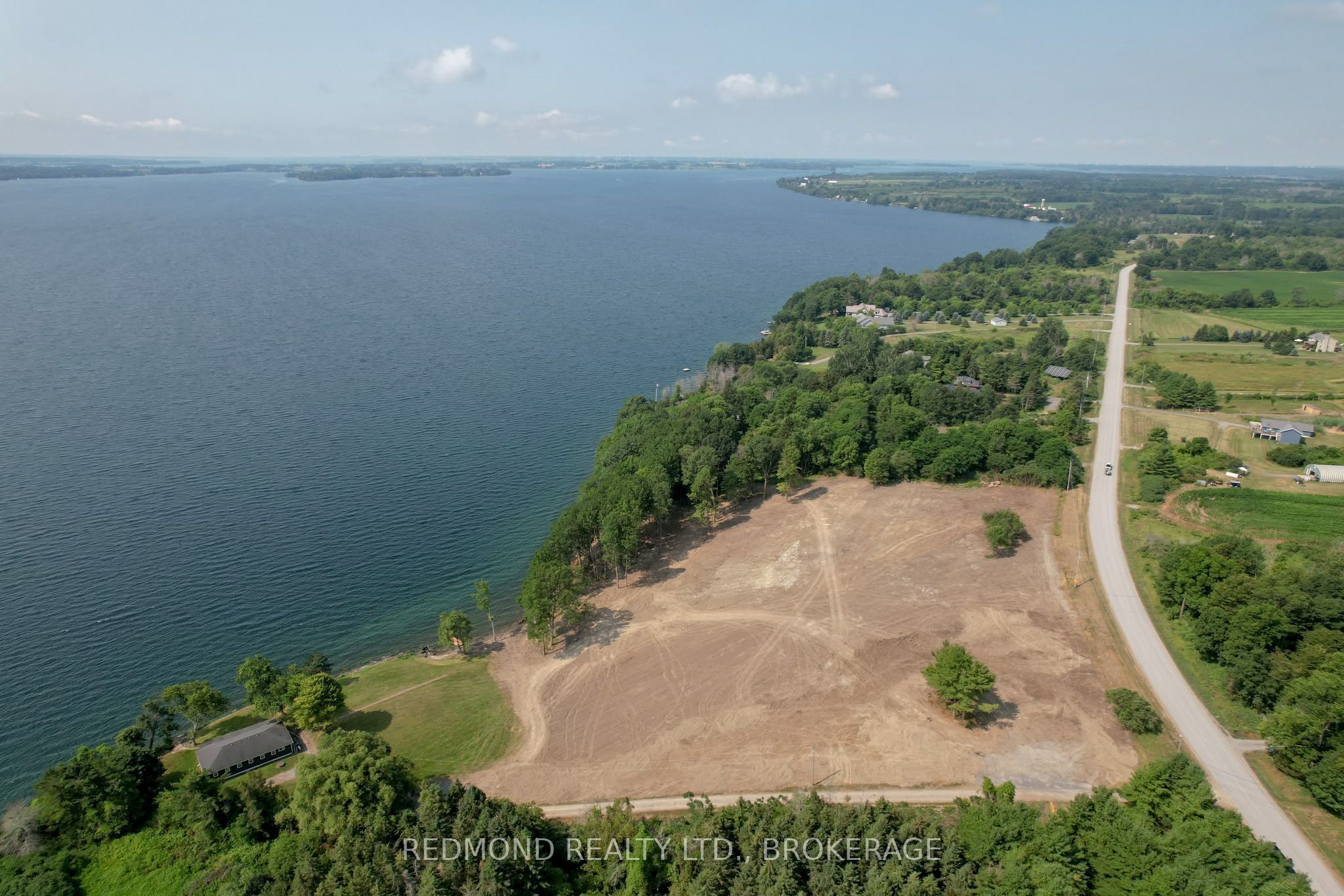 1686 Howe Island Drive Property Photo 38