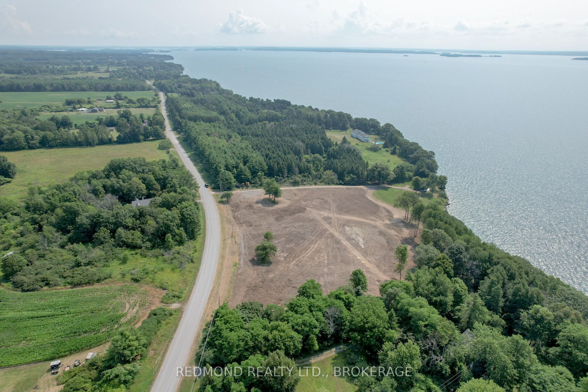 1686 Howe Island Drive Property Photo 42