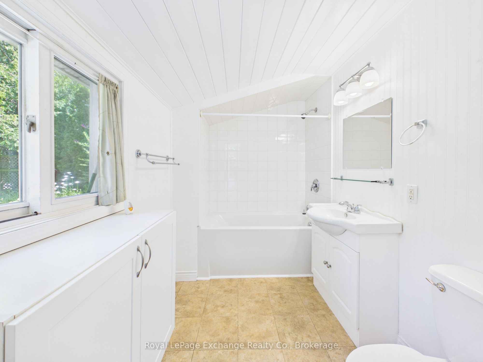 259 St. Arnaud Street Property Photo 9