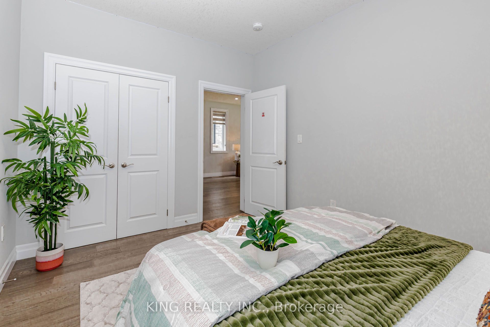 584 Chelton Road Property Photo 17