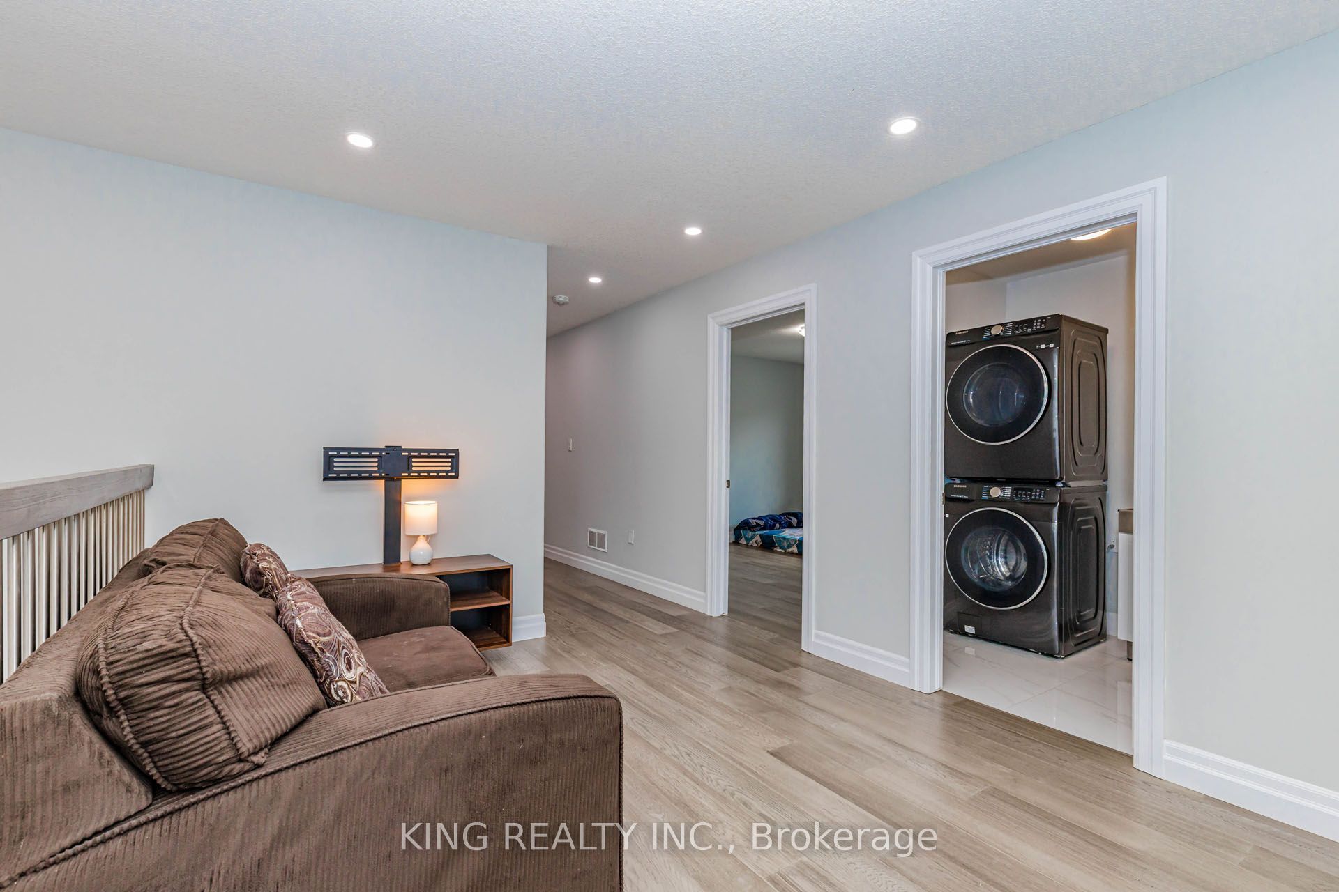 584 Chelton Road Property Photo 21
