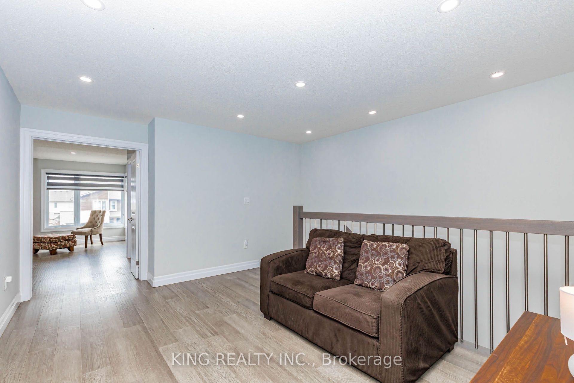 584 Chelton Road Property Photo 22