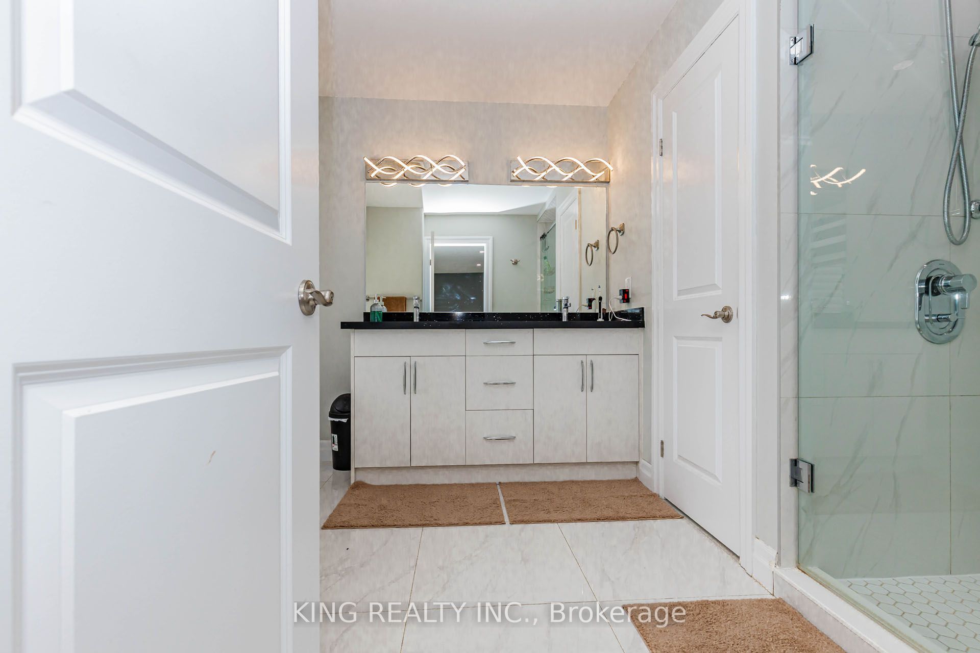 584 Chelton Road Property Photo 26