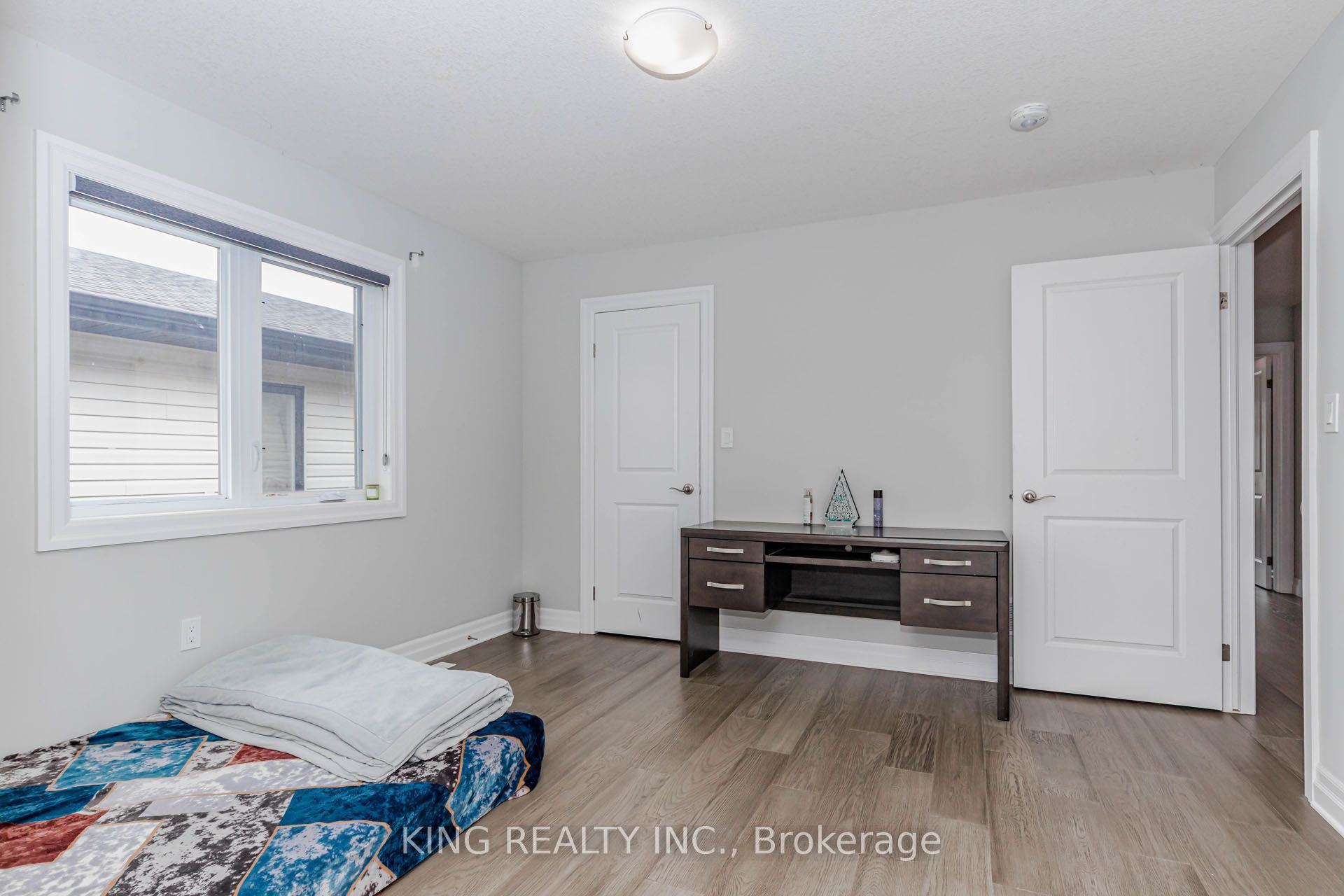 584 Chelton Road Property Photo 29