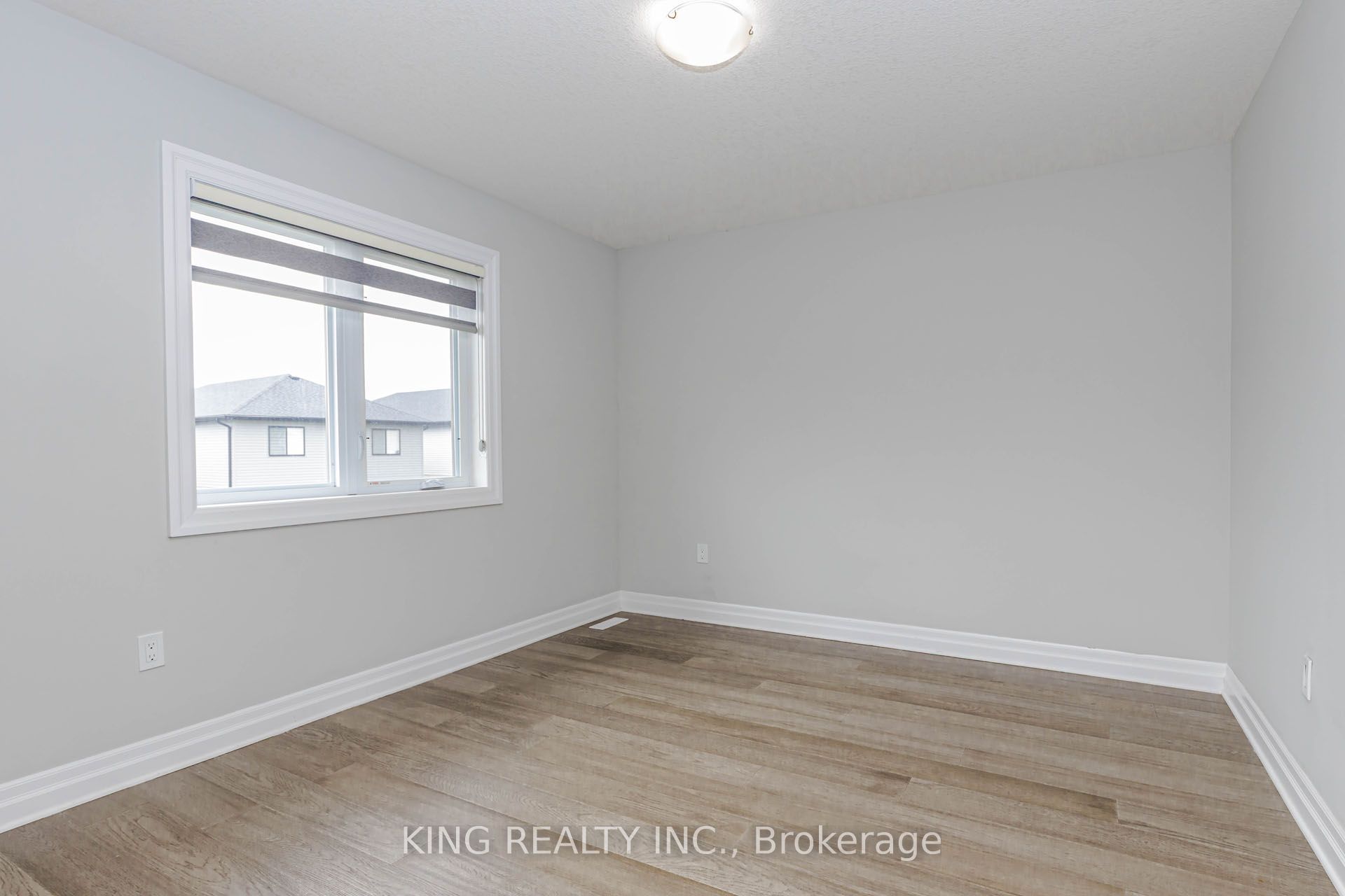 584 Chelton Road Property Photo 31