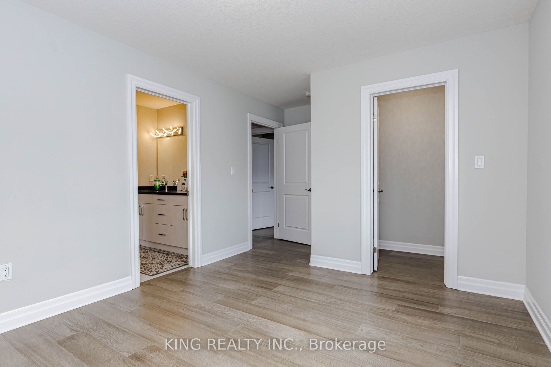 584 Chelton Road Property Photo 32