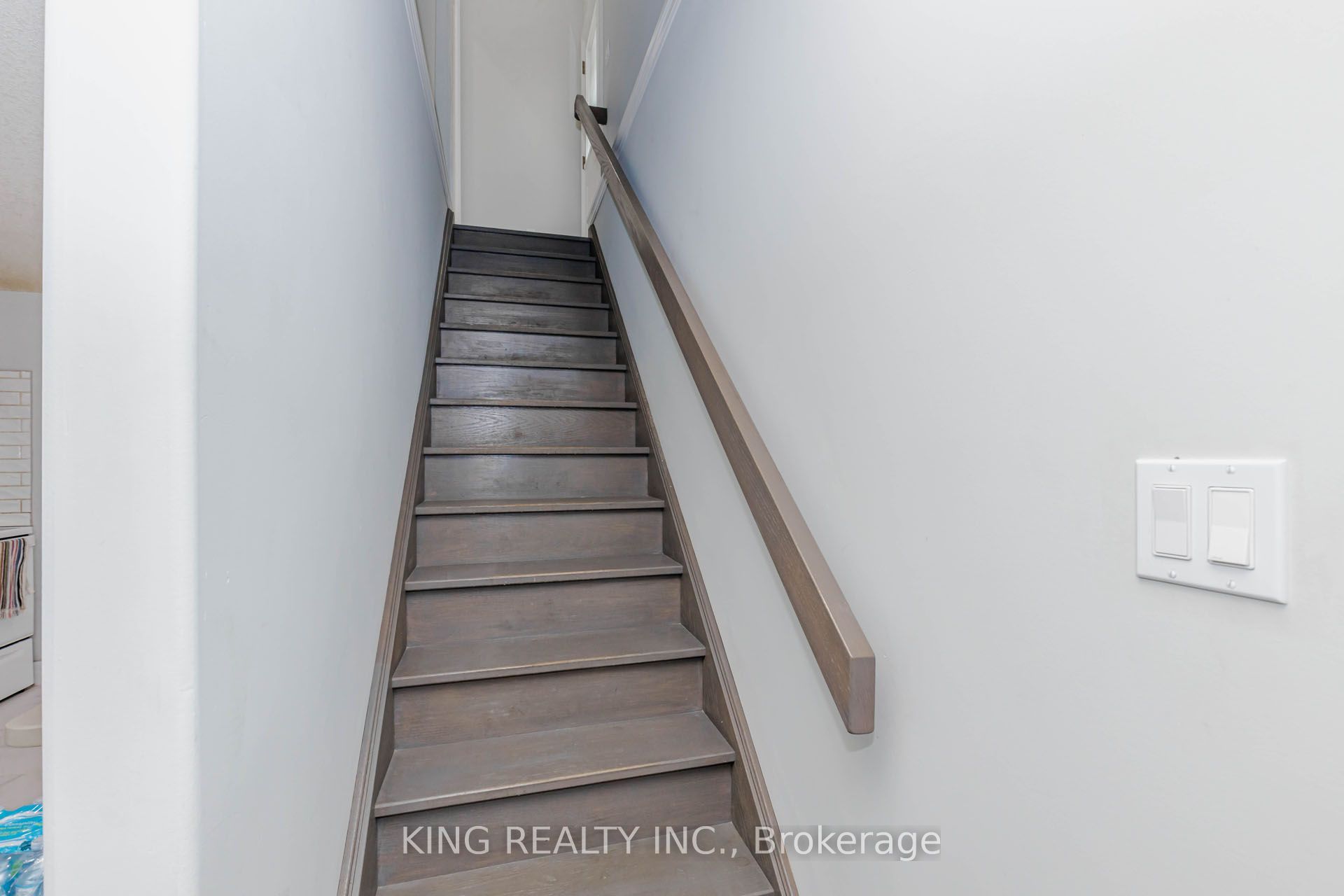 584 Chelton Road Property Photo 37