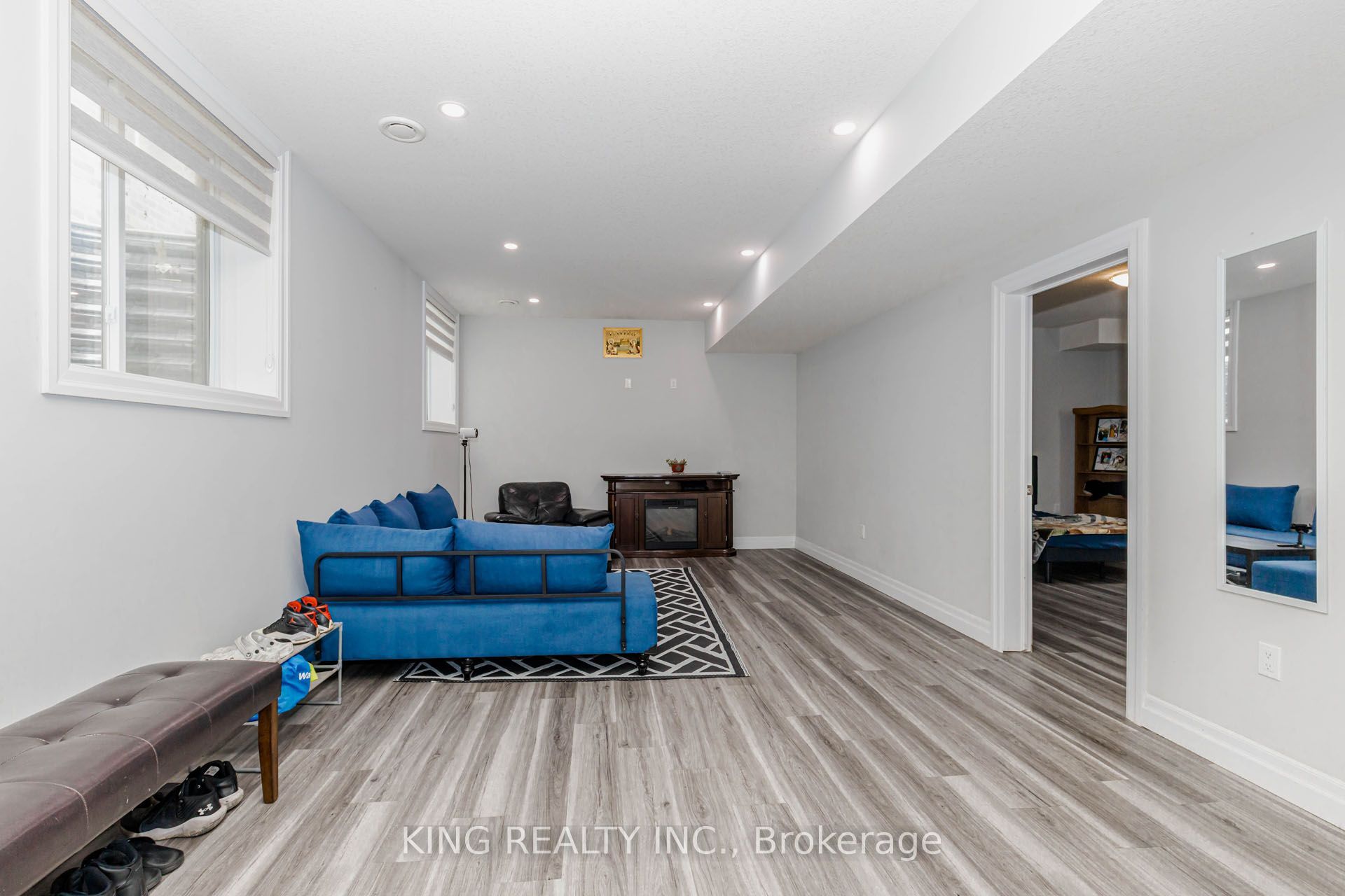584 Chelton Road Property Photo 39