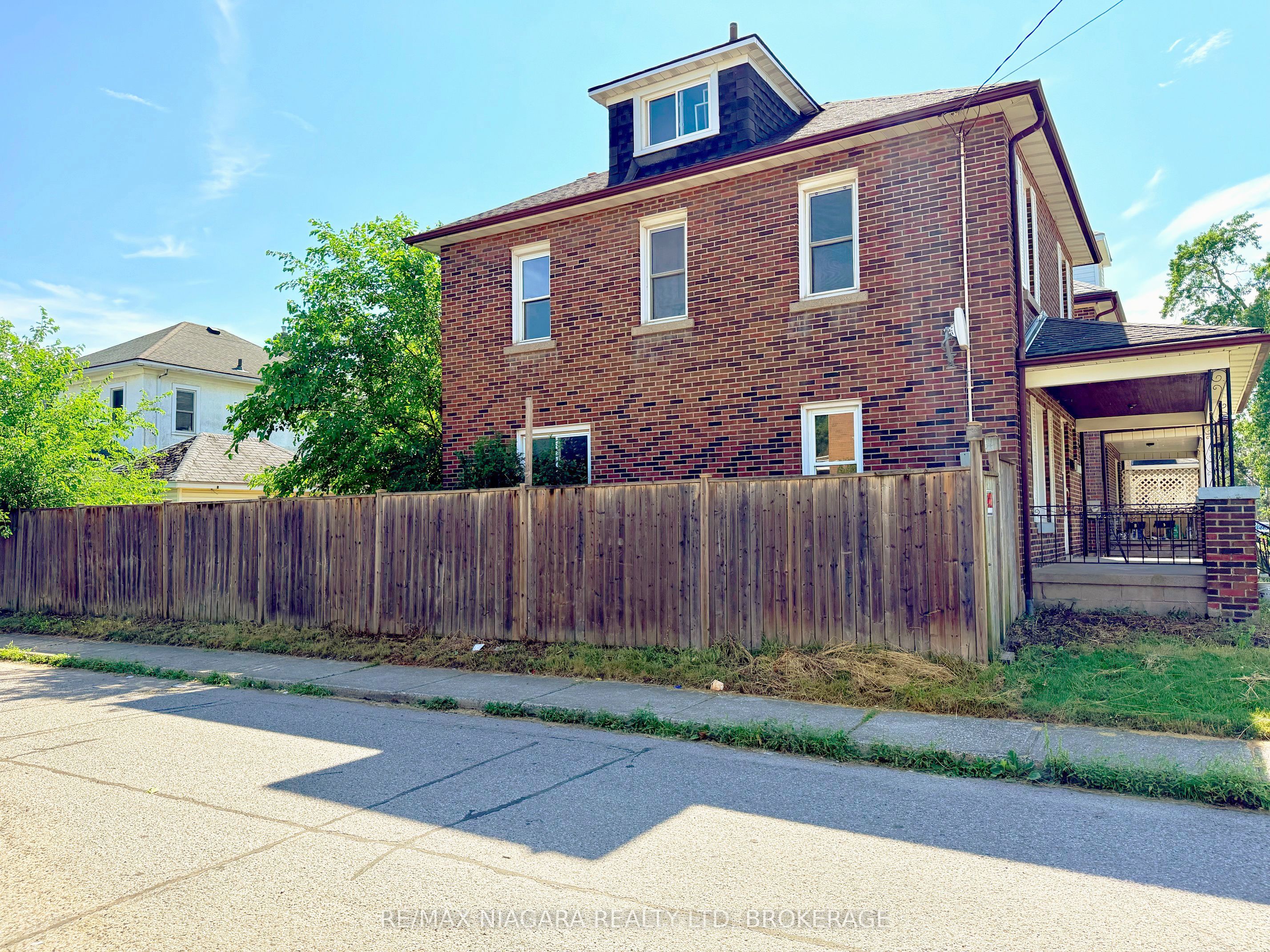 93 State Street Property Photo 4