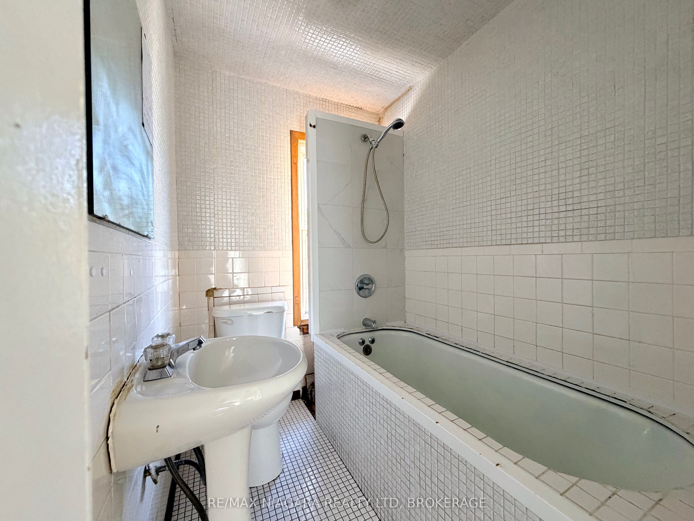93 State Street Property Photo 19