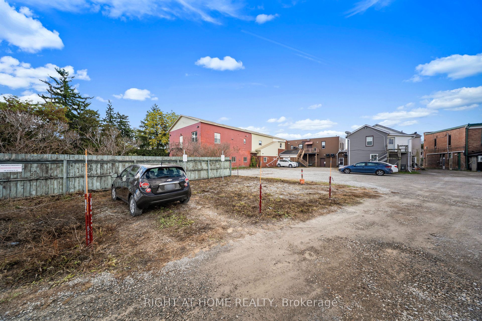 28-30 King Street W Property Photo 25