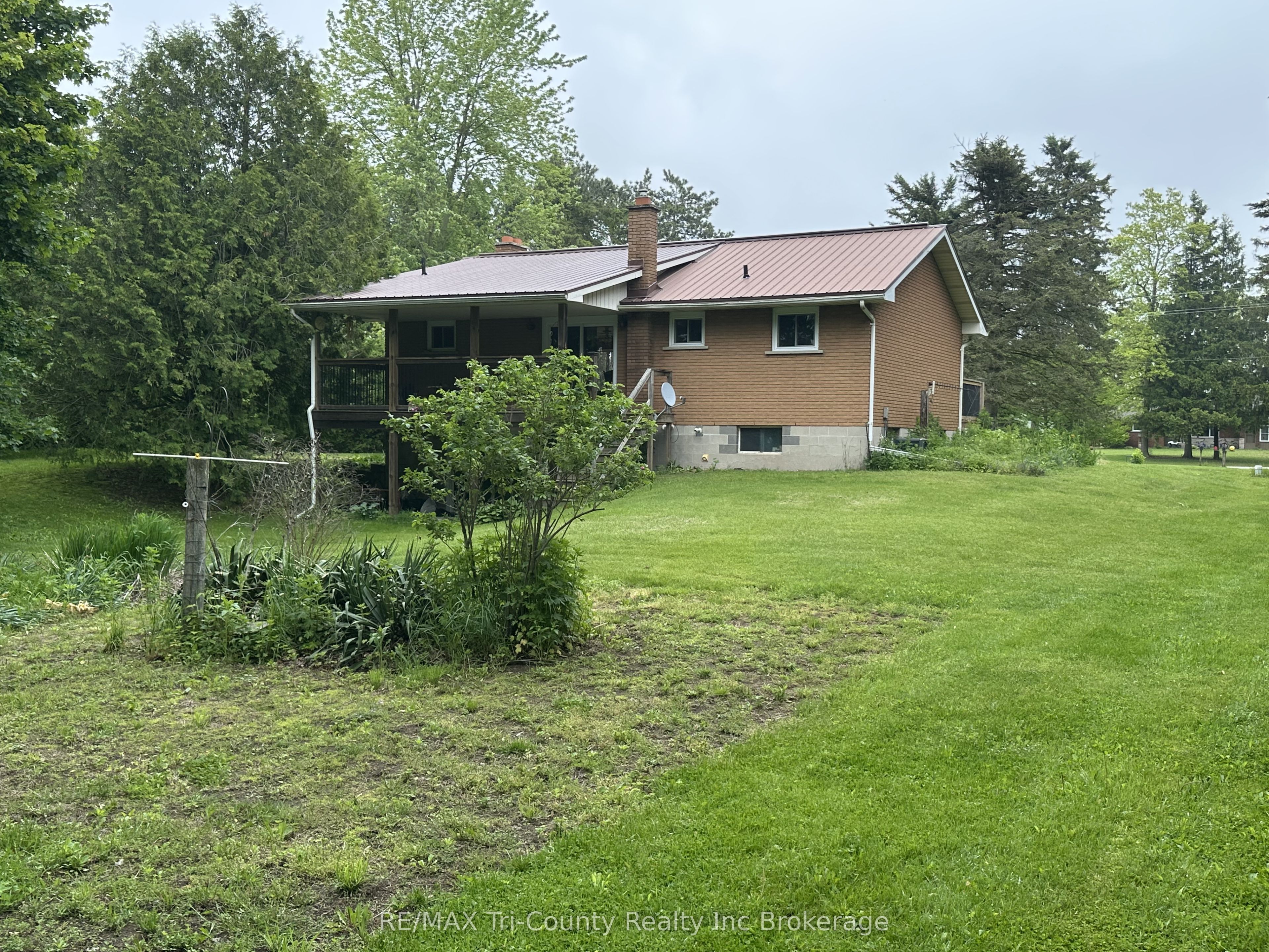 889 Norfolk County 28 Road Property Photo 6
