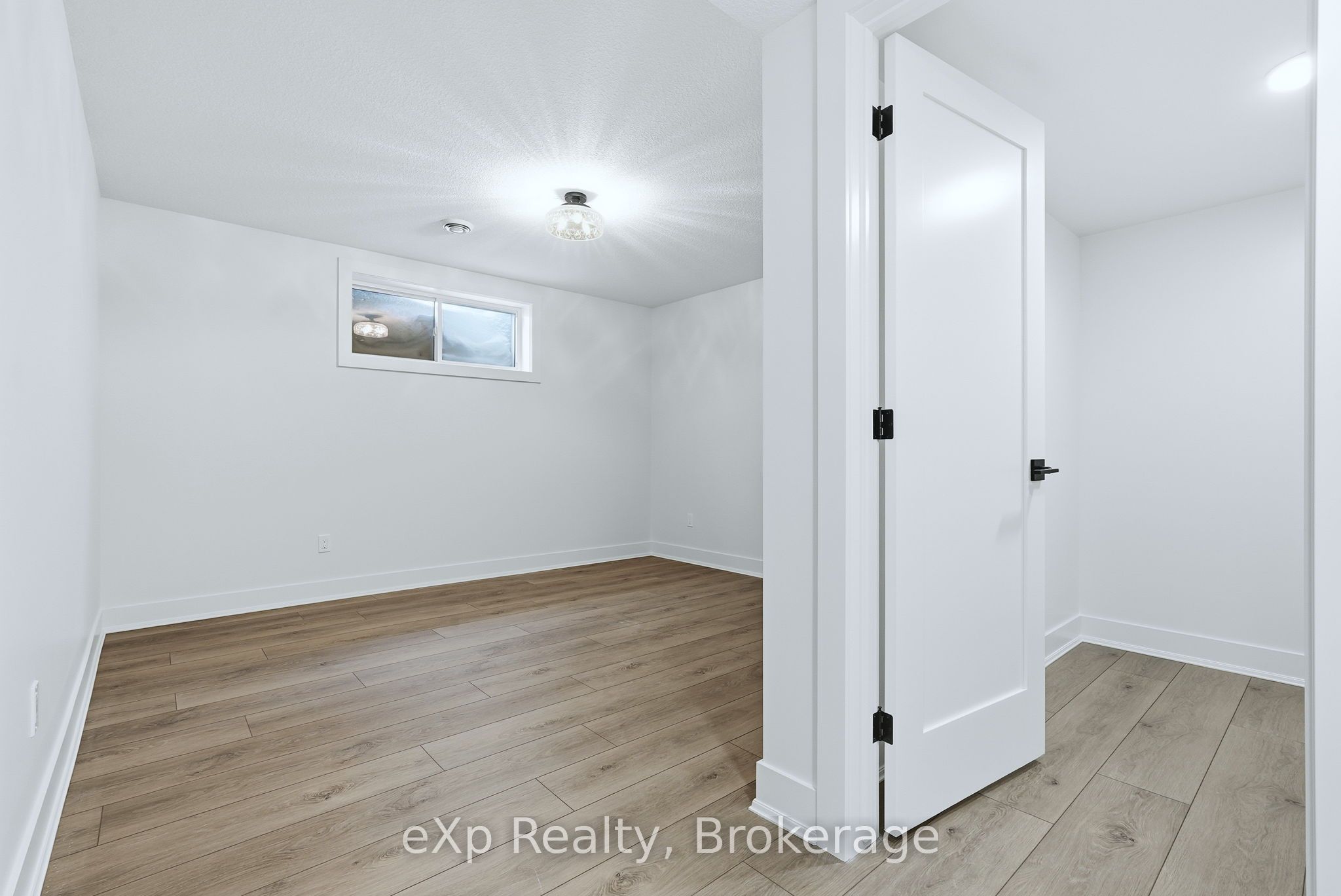 1036 Walton Avenue N Property Photo 33