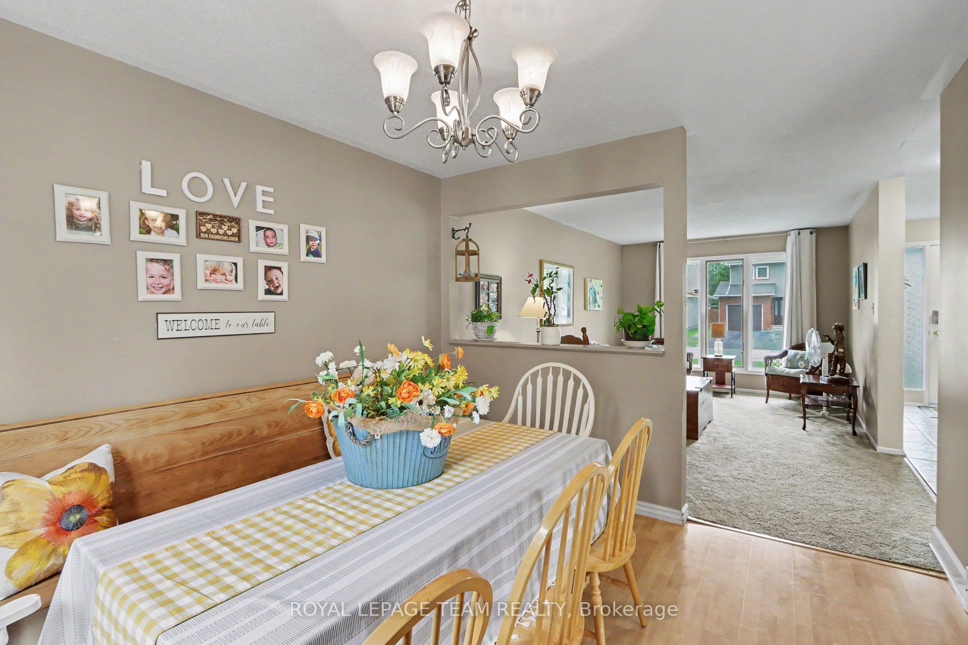 95 Seabrooke Drive Property Photo 6