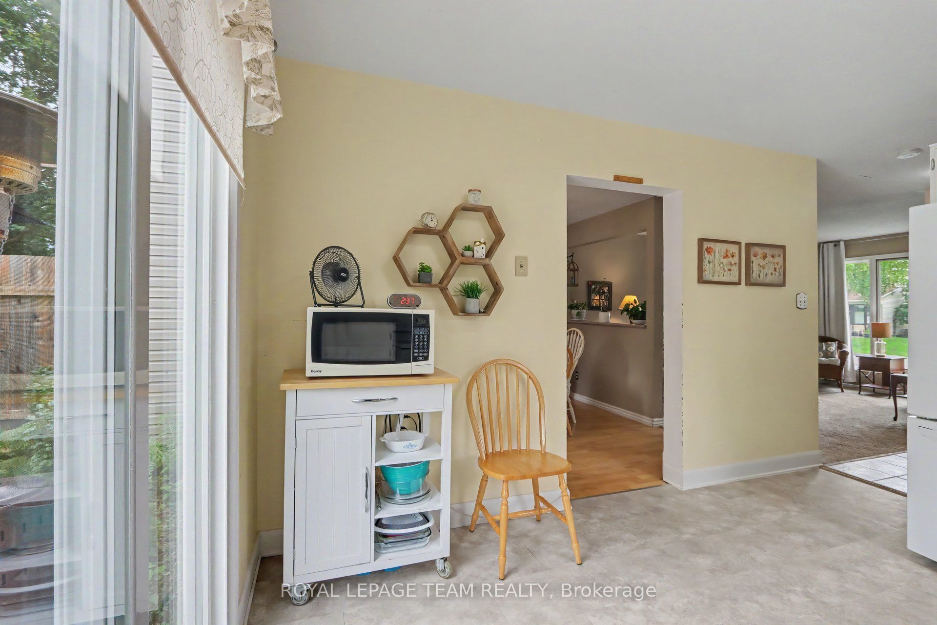 95 Seabrooke Drive Property Photo 8