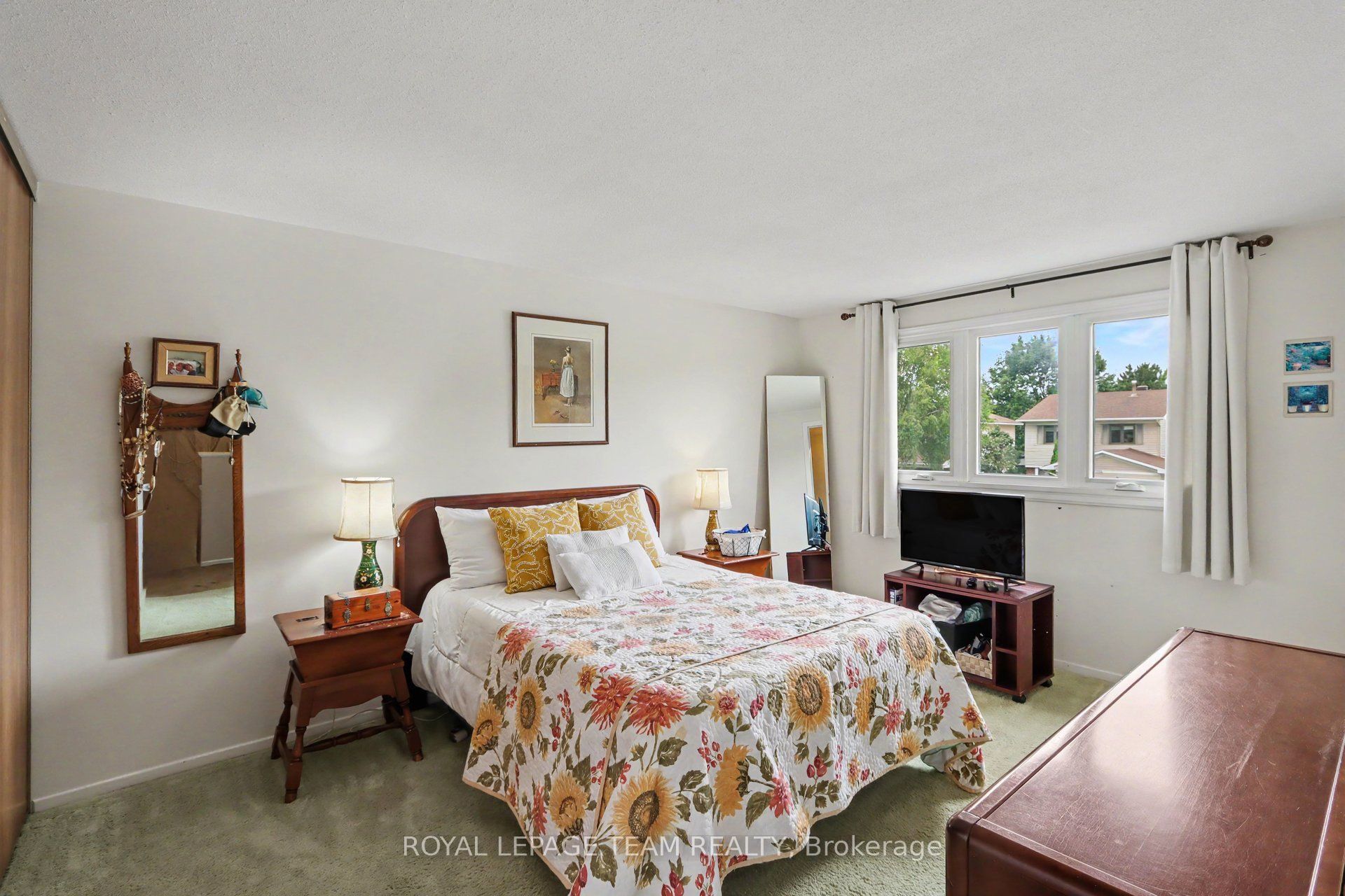 95 Seabrooke Drive Property Photo 12